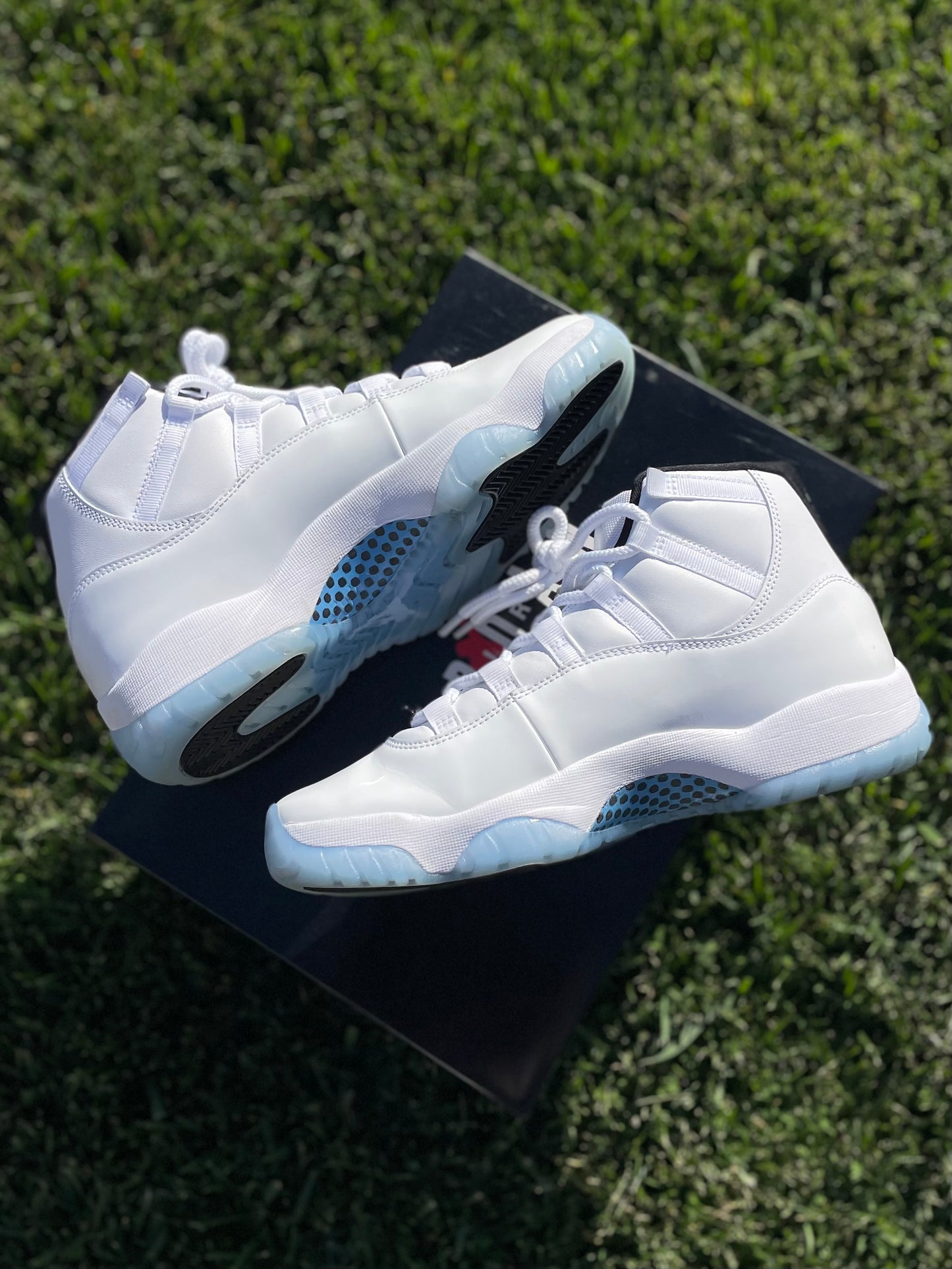 (Used Size 9M) Jordan 11 Legend Blue