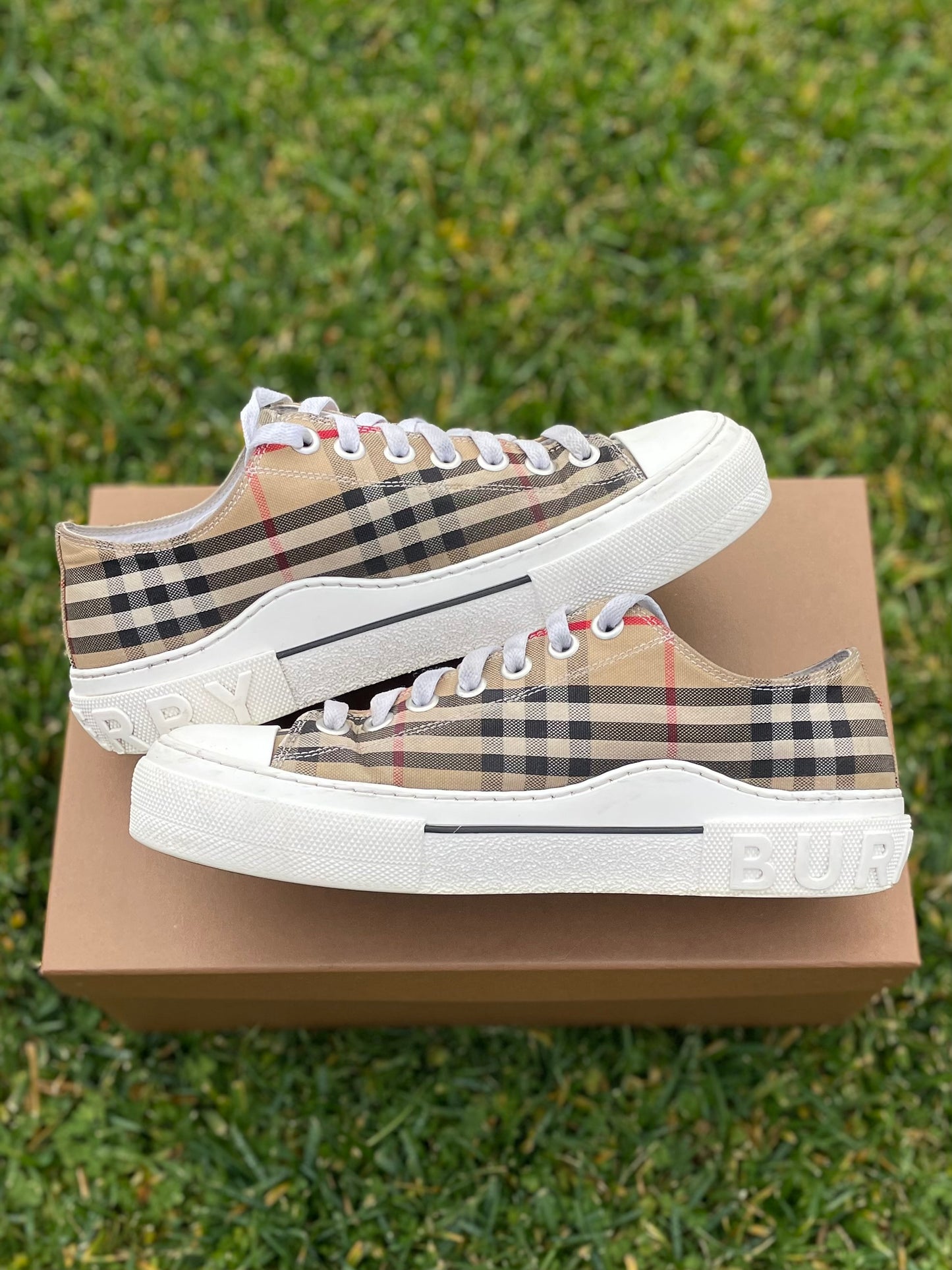 (Used Size 9.5M) Burberry Vintage Check Cotton Sneakers