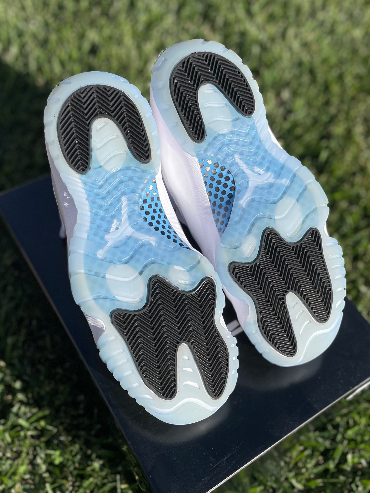 (Used Size 9M) Jordan 11 Legend Blue