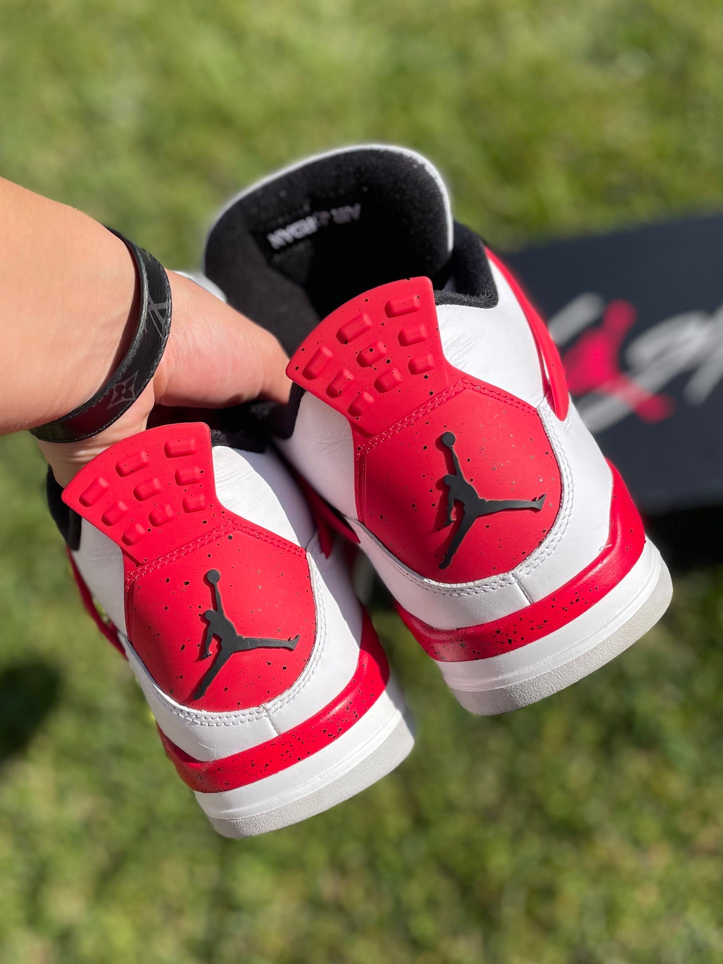 (Used Size 12M) Jordan 4 Red Cement