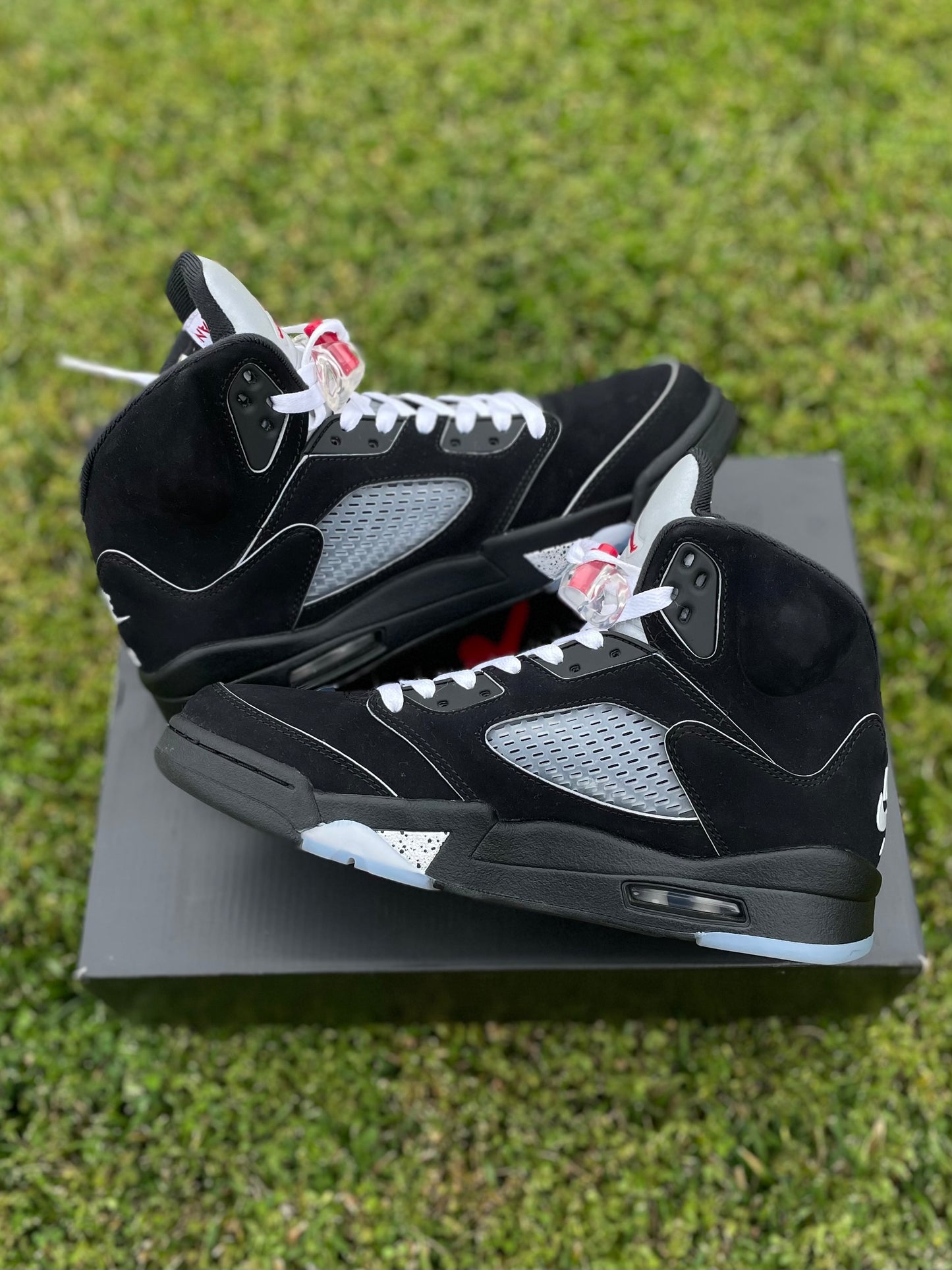 (Used Size 8.5M) Jordan 5 Black Metallic Reimagined