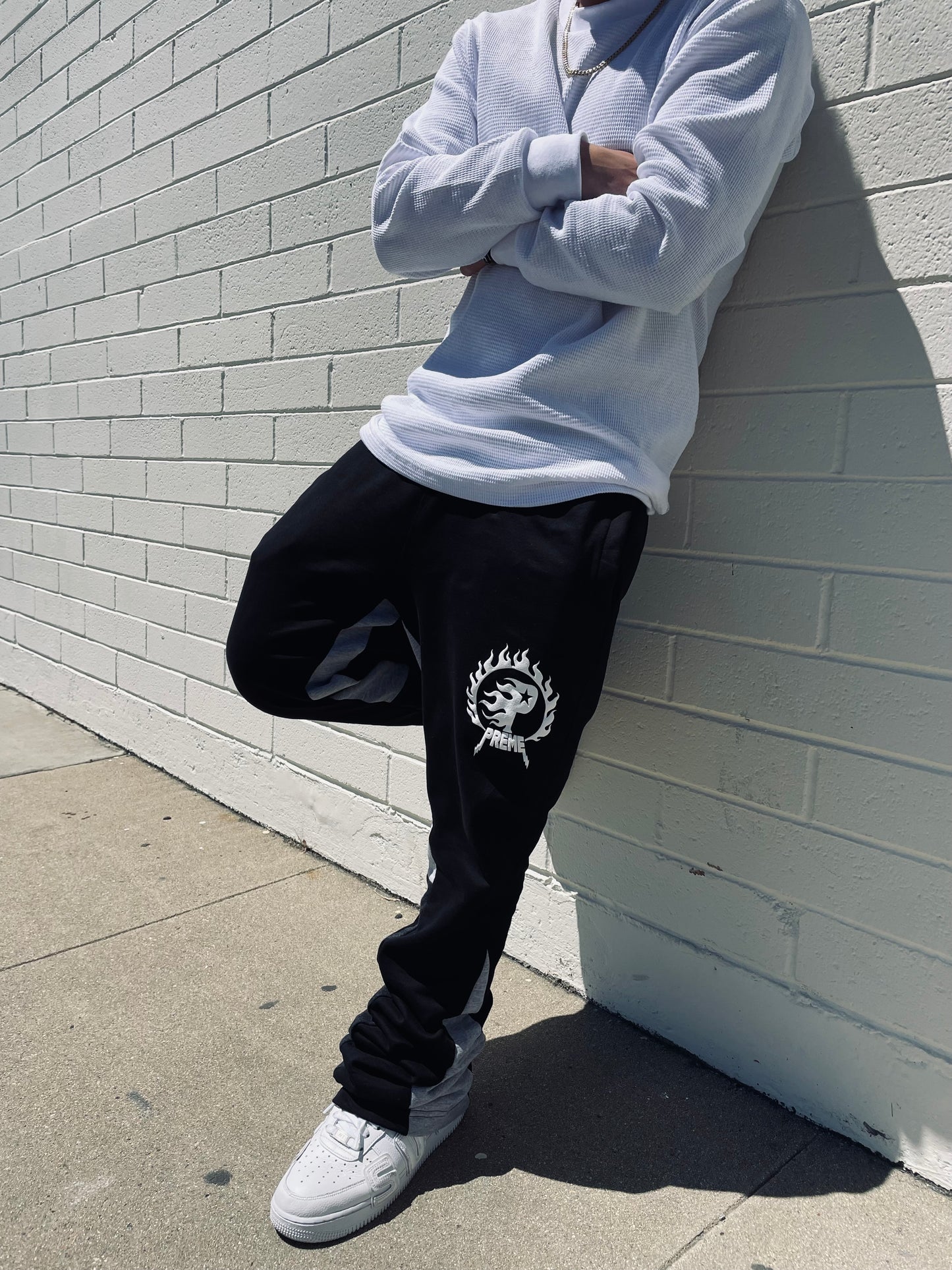 Preme Flared Sweatpants (Black)