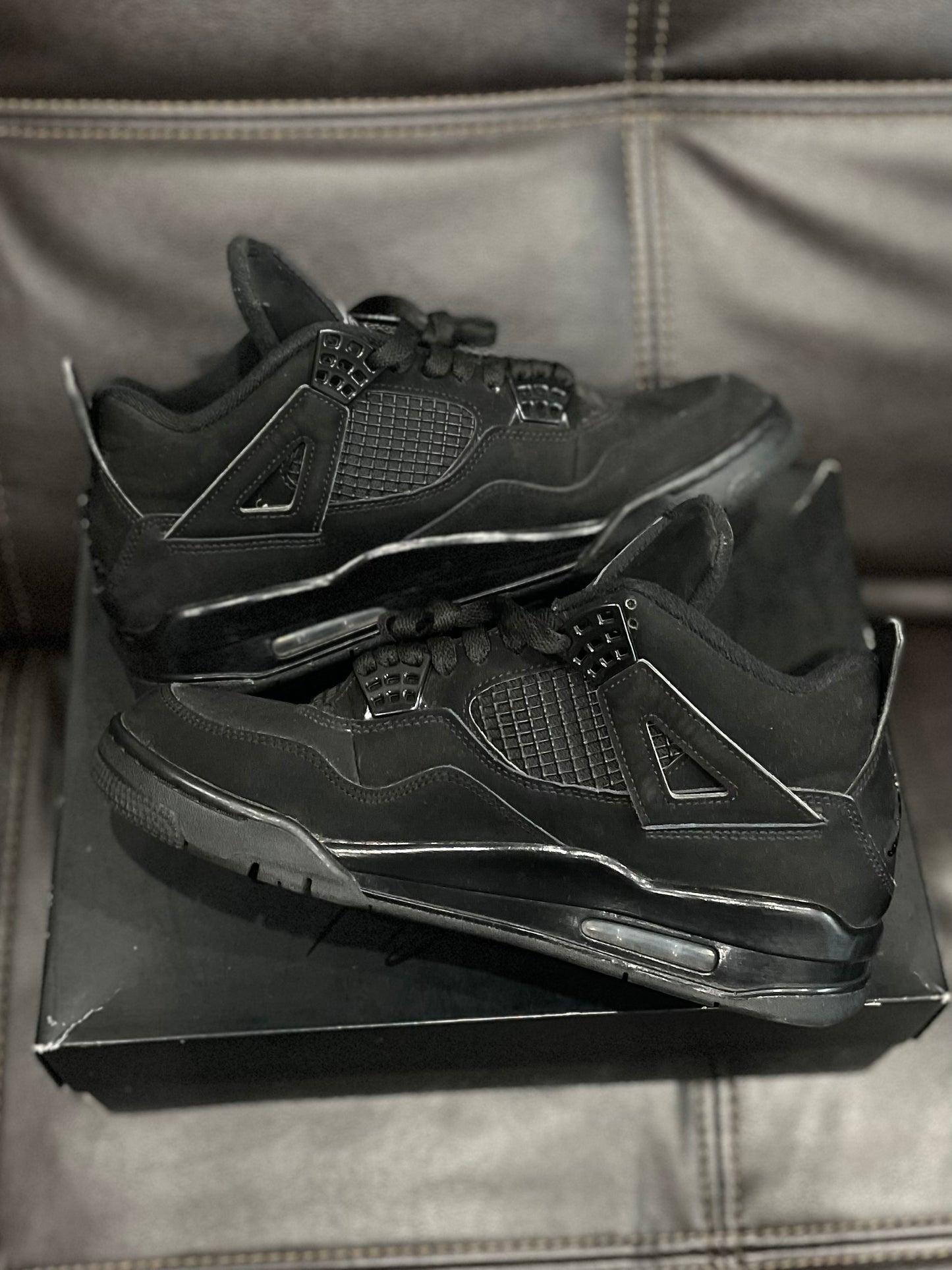 (Used Size 9M) Jordan 4 Black Cat