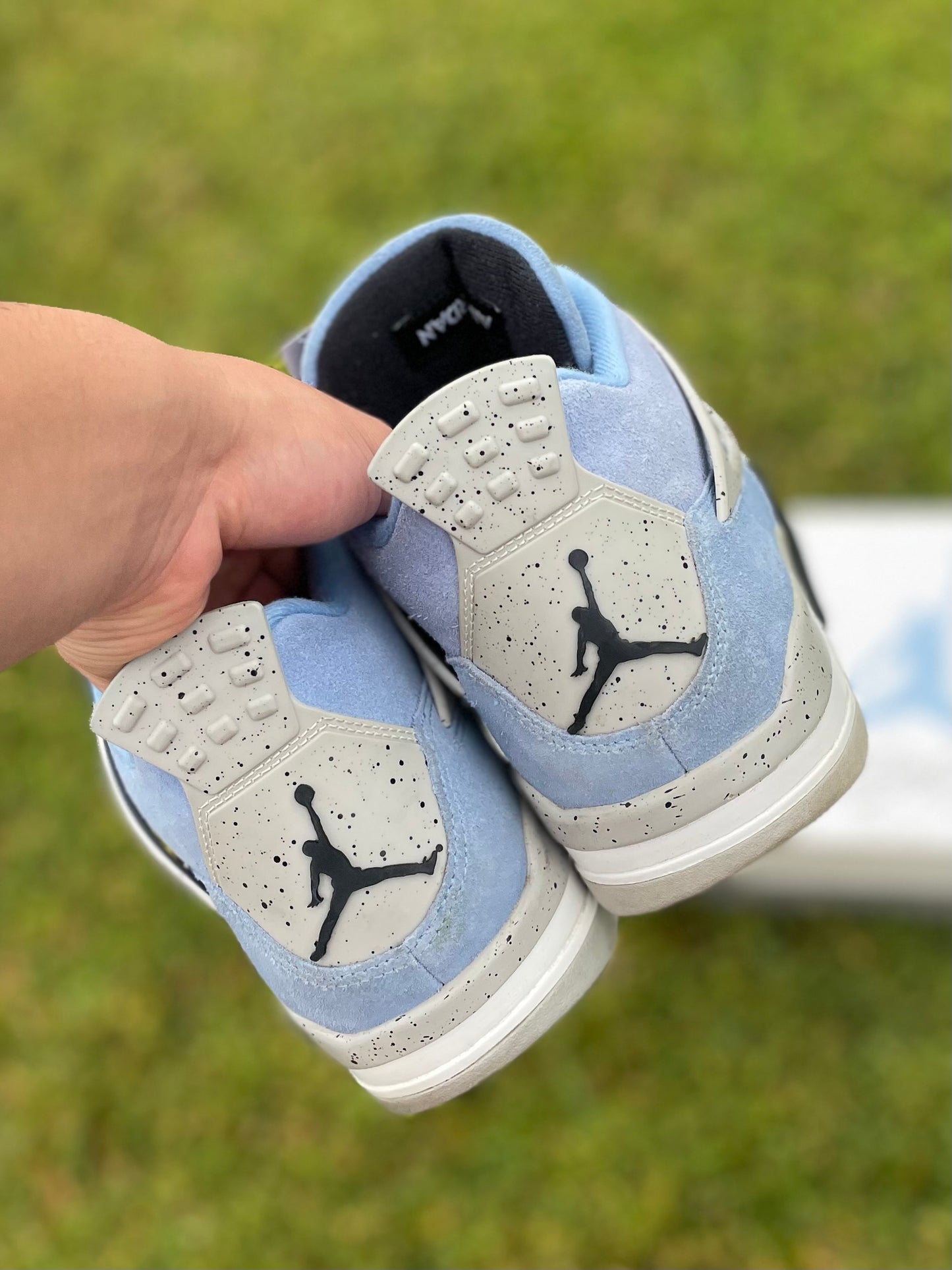 (Used Size 9M) Jordan 4 University Blue