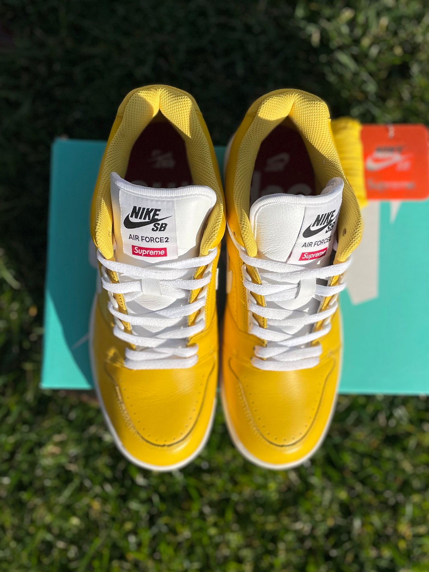 (Used Size 8.5M) Supreme Nike SB Air Force 2 Low Yellow