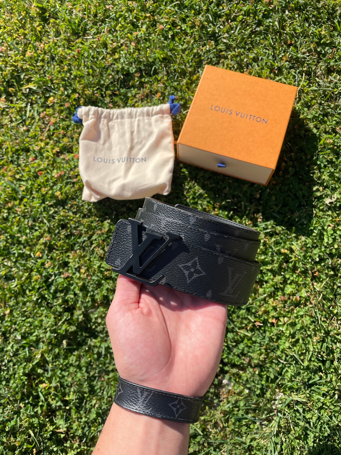 (Used Size 32) LV 40mm Matte Black Belt