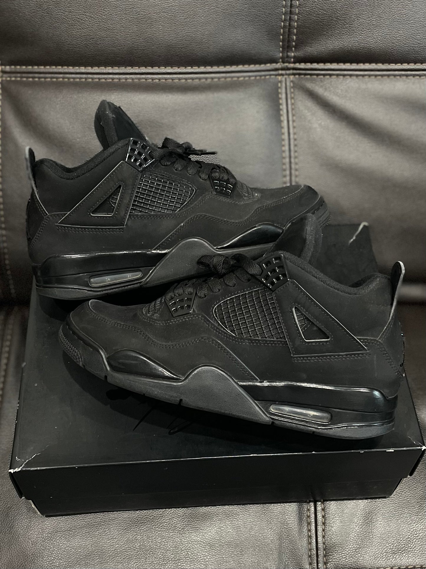 (Used Size 9M) Jordan 4 Black Cat