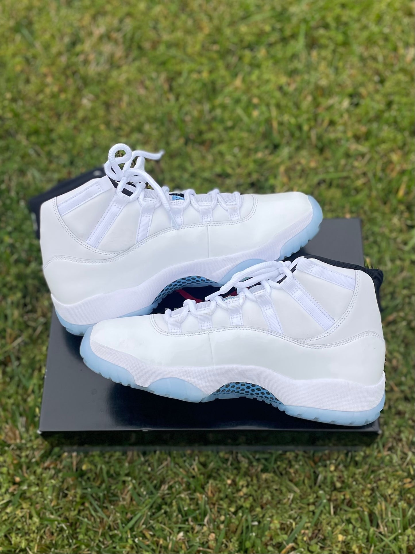 (Used Size 9M) Jordan 11 Legend Blue