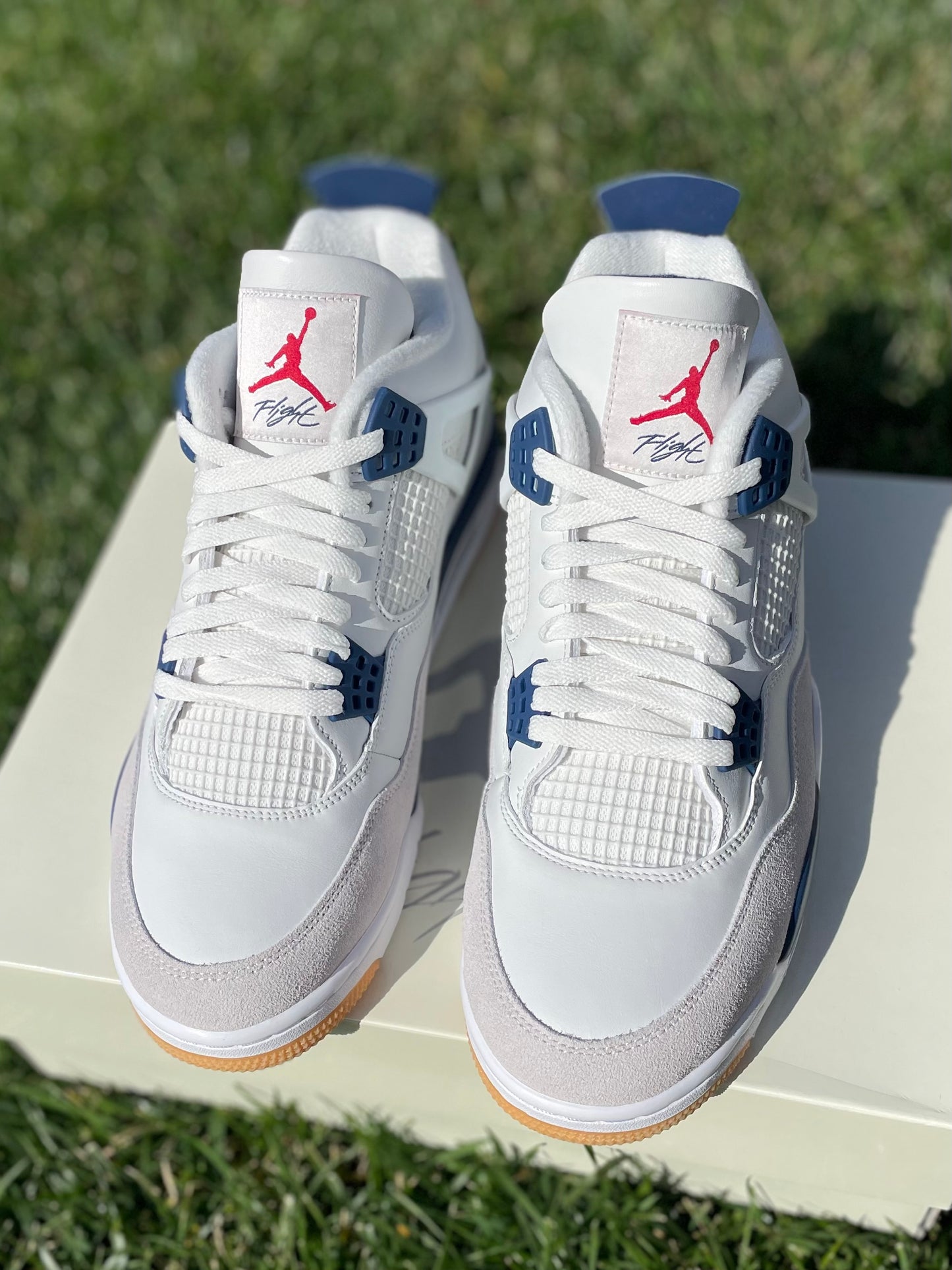 Jordan 4 Nike SB Navy (2025)