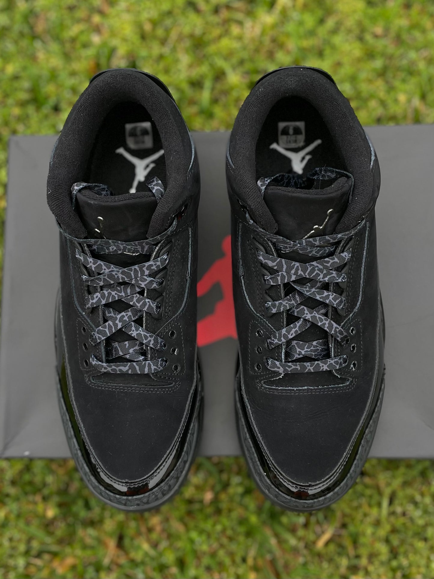 (Used Size 9M) Jordan 3 Black Cat
