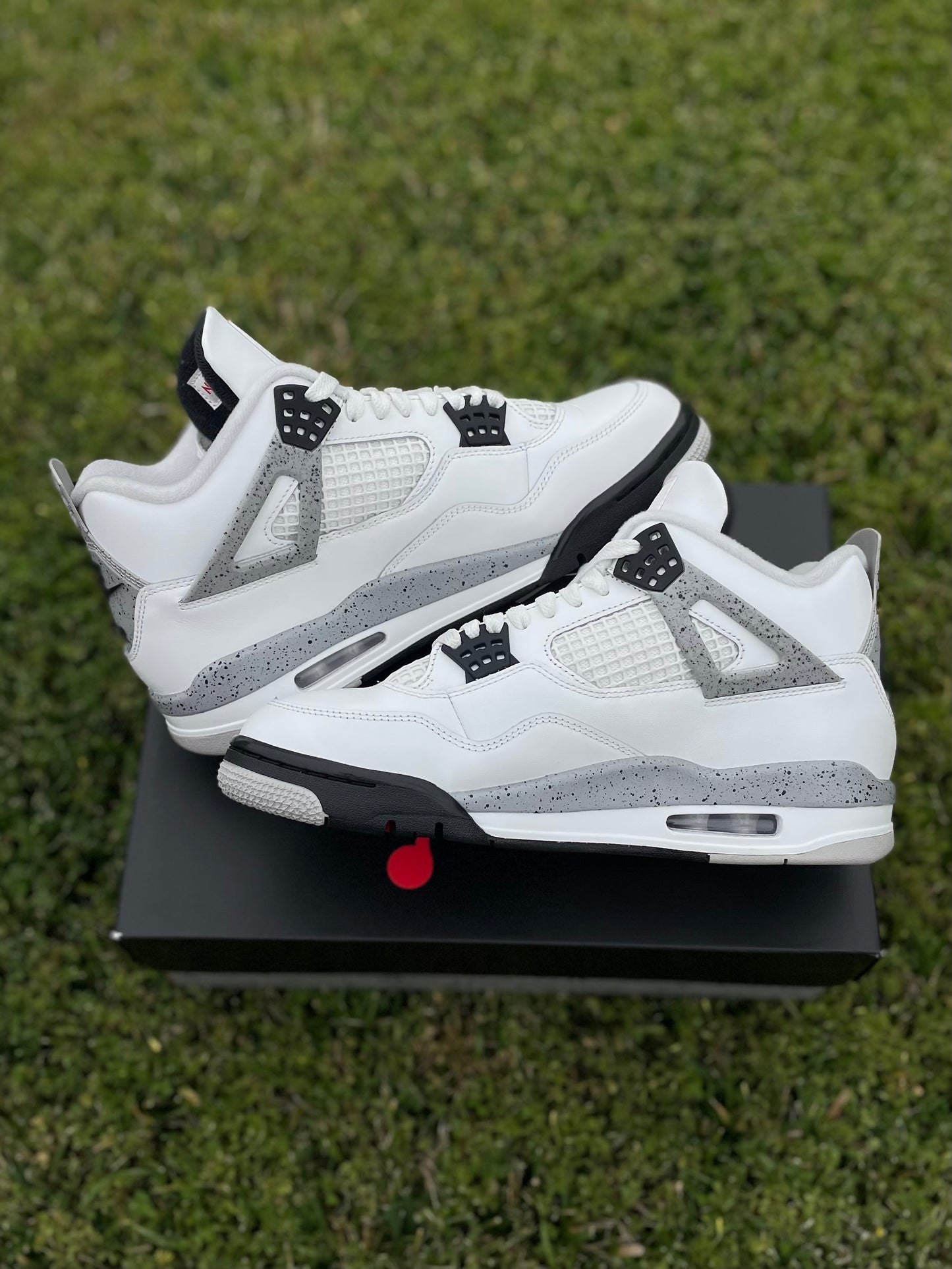 (Used Size 8.5M) Jordan 4 White Cement 2025