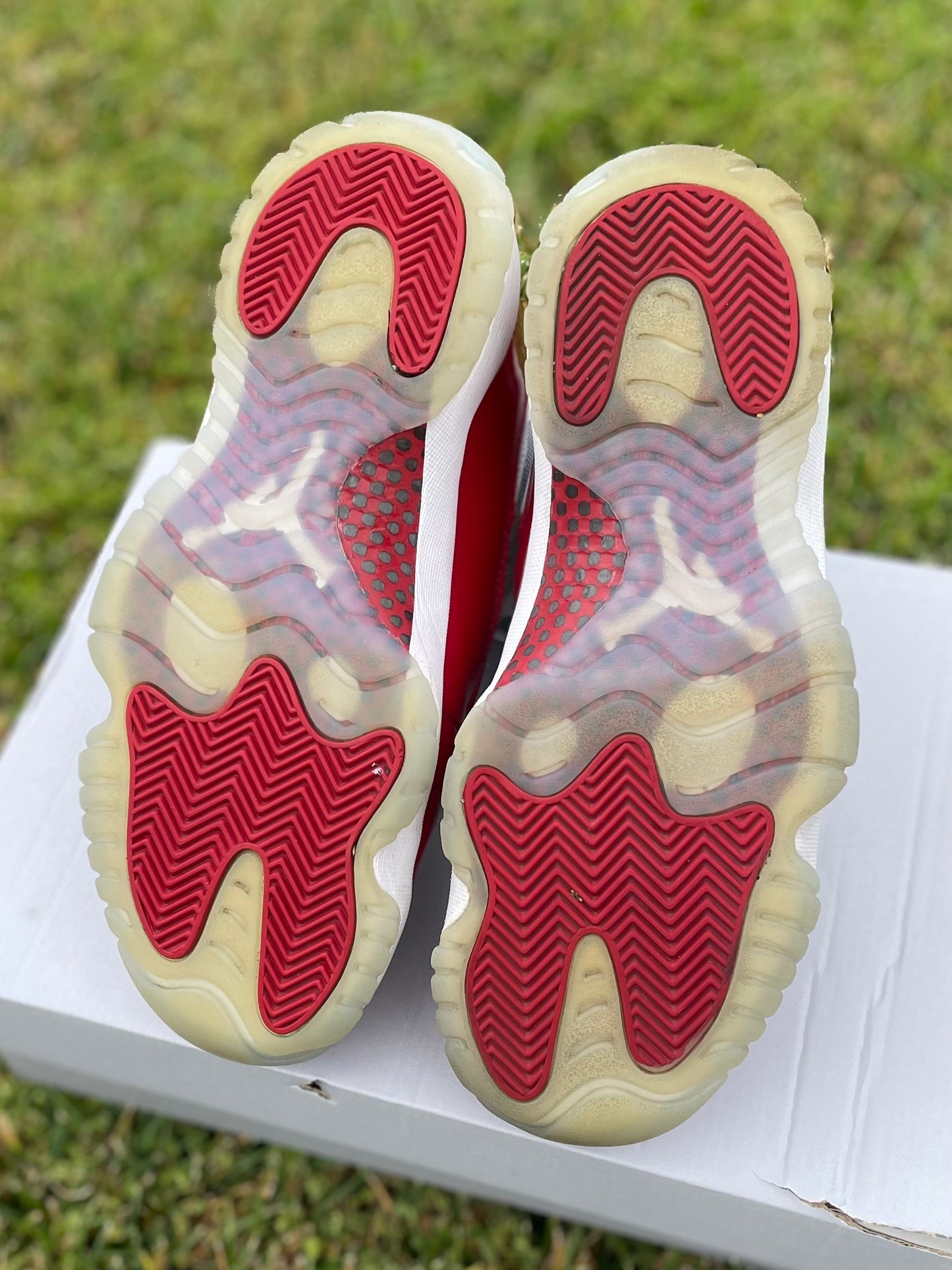 (Used Size 8.5M) Jordan 11 Cherry