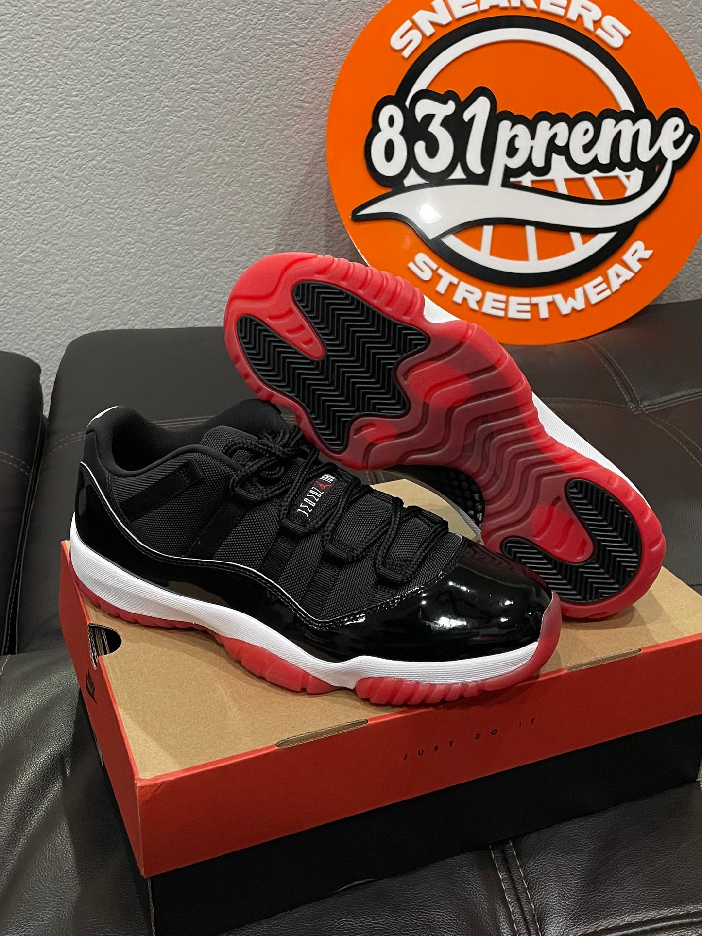 Jordan 11 Low Bred (2025)