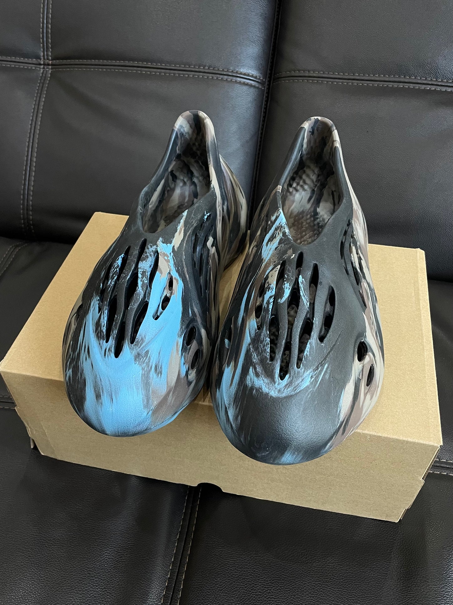 (Used Size 11M) Yeezy Foam Runner MX Cinder