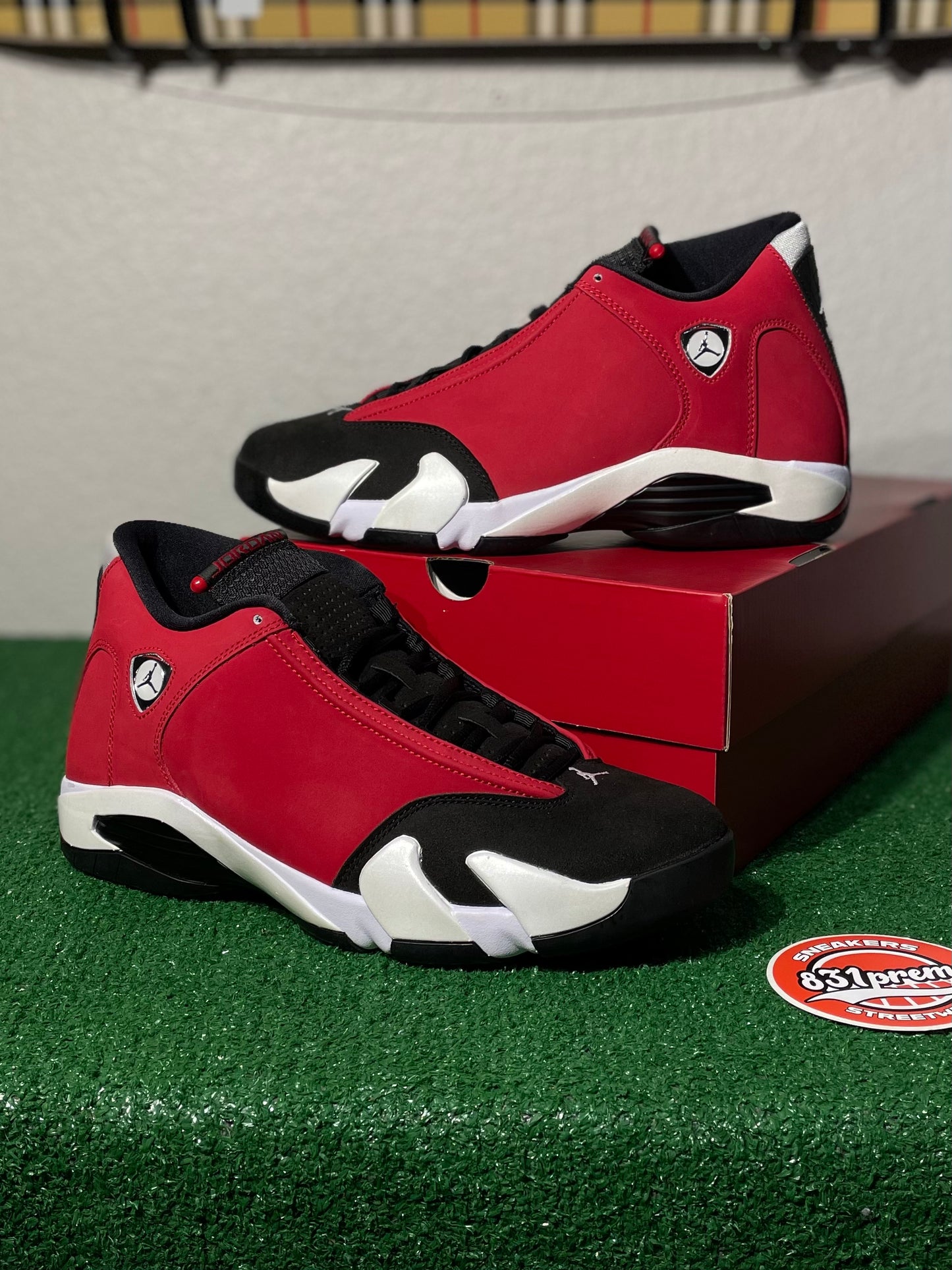 Jordan 14 Gym Red Toro