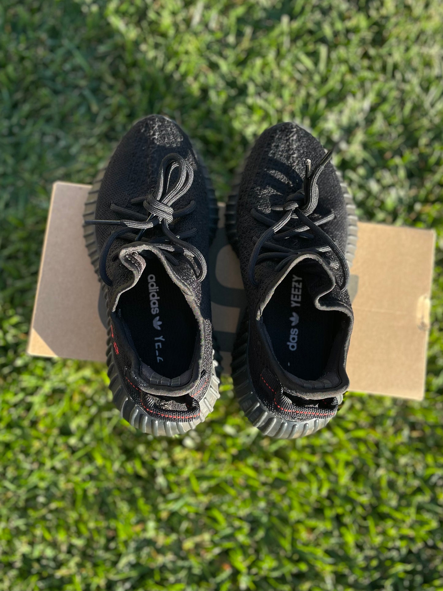 (Used Size 4M) Yeezy 350 V2 Bred