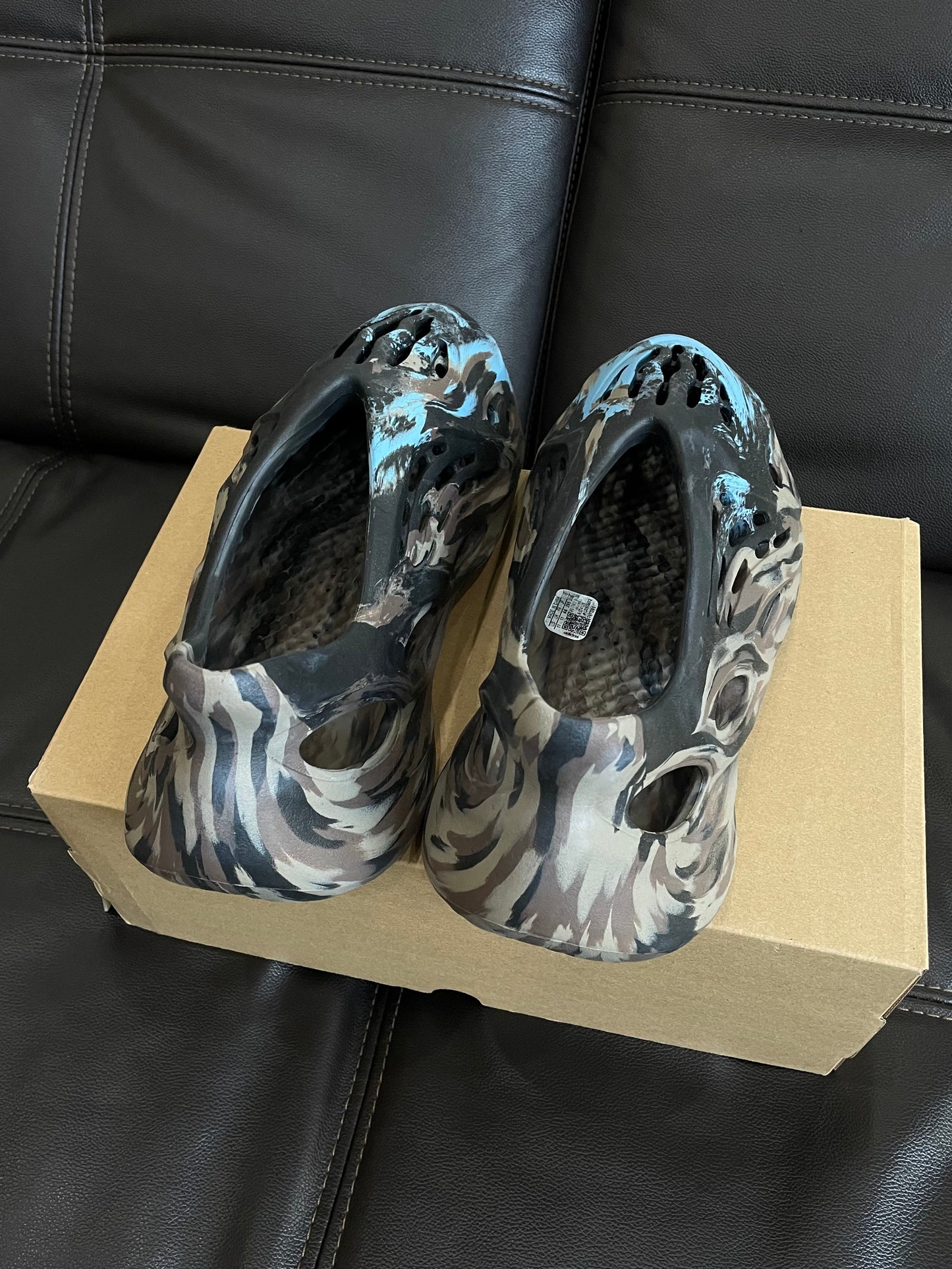 (Used Size 11M) Yeezy Foam Runner MX Cinder
