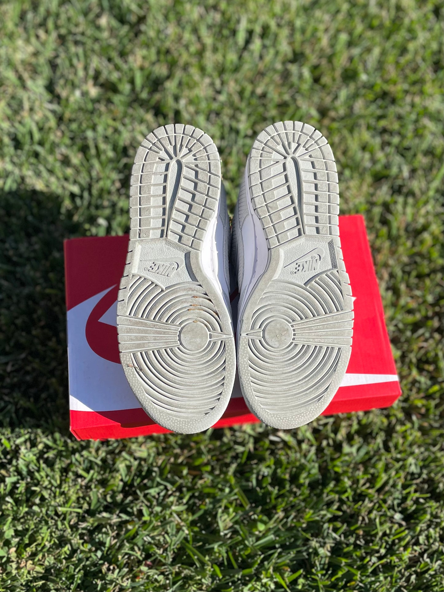 (Used Size 6.5W) Nike Dunk Low Silver Corduroy (W)