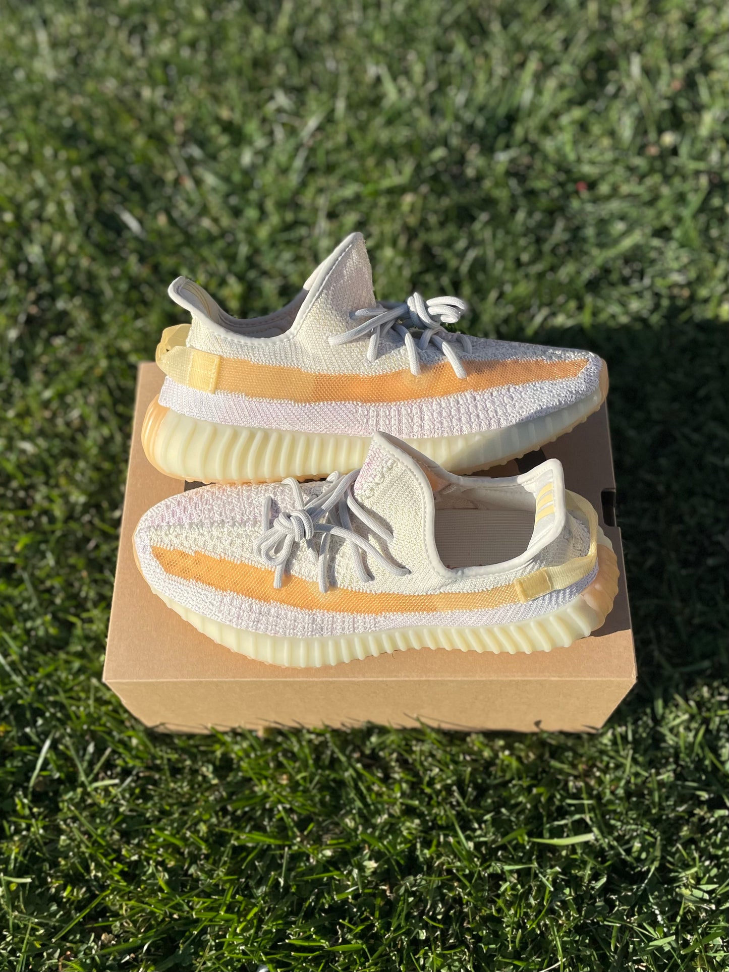 Yeezy 350 V2 Light