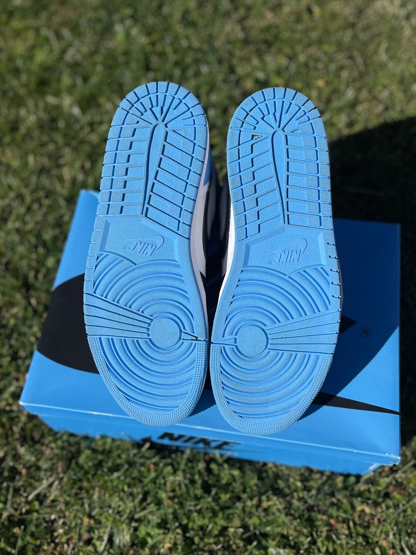 (Used Size 11M) Jordan 1 UNC Toe