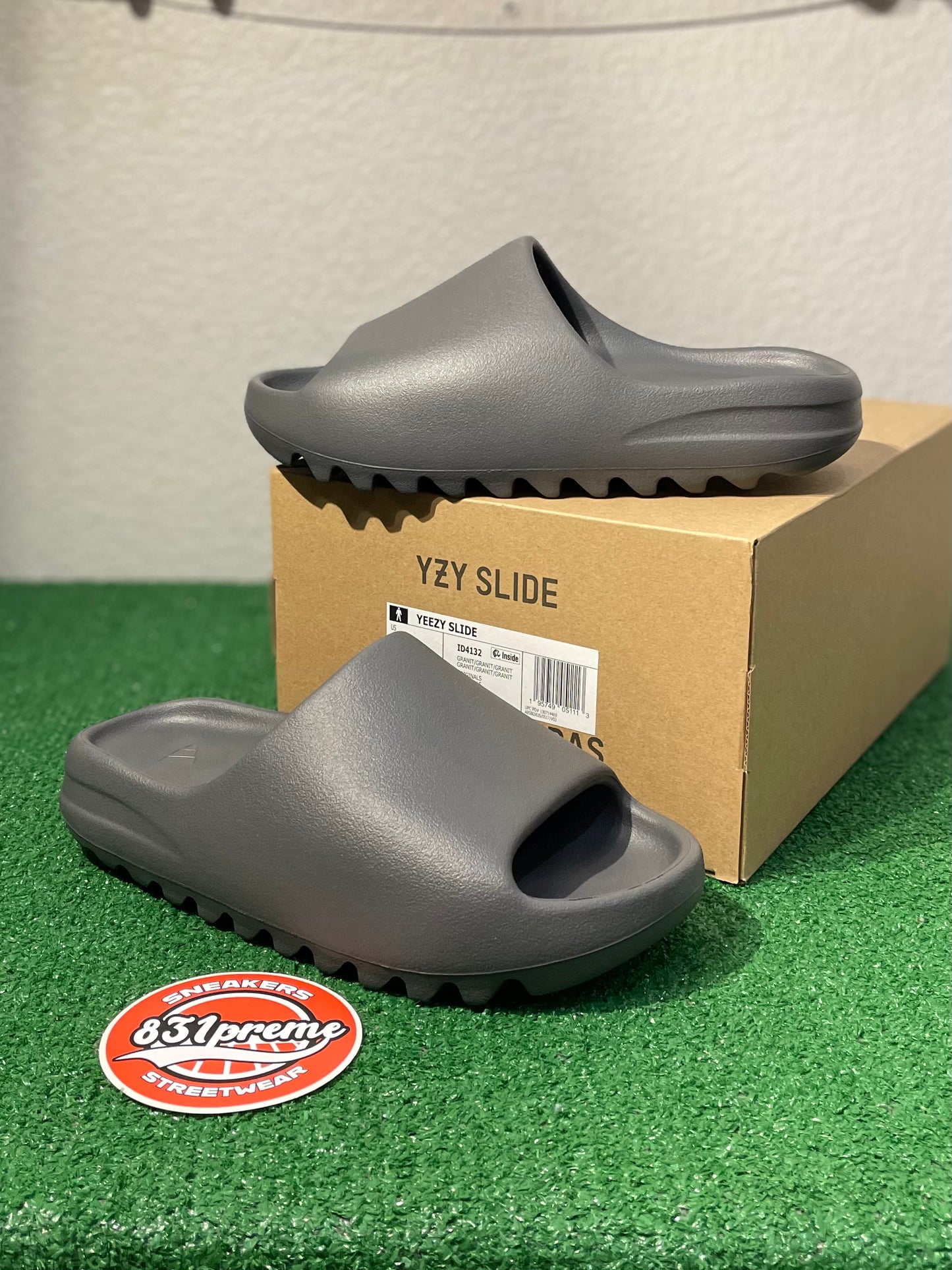 Yeezy Slide Granite