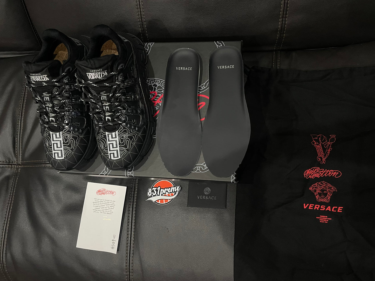 (Used Size 7M) Versace Chain Reaction