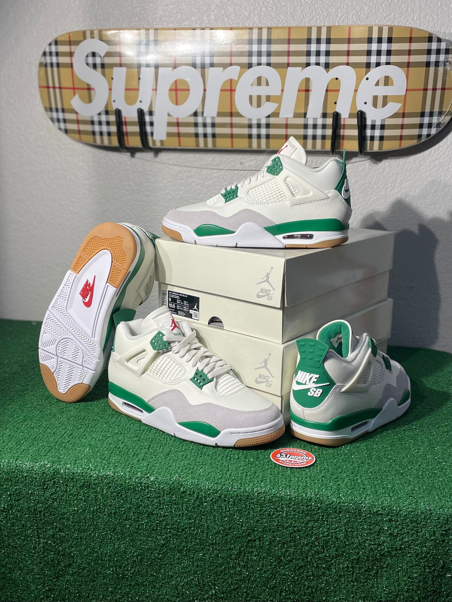 Jordan 4 Nike SB Pine Green