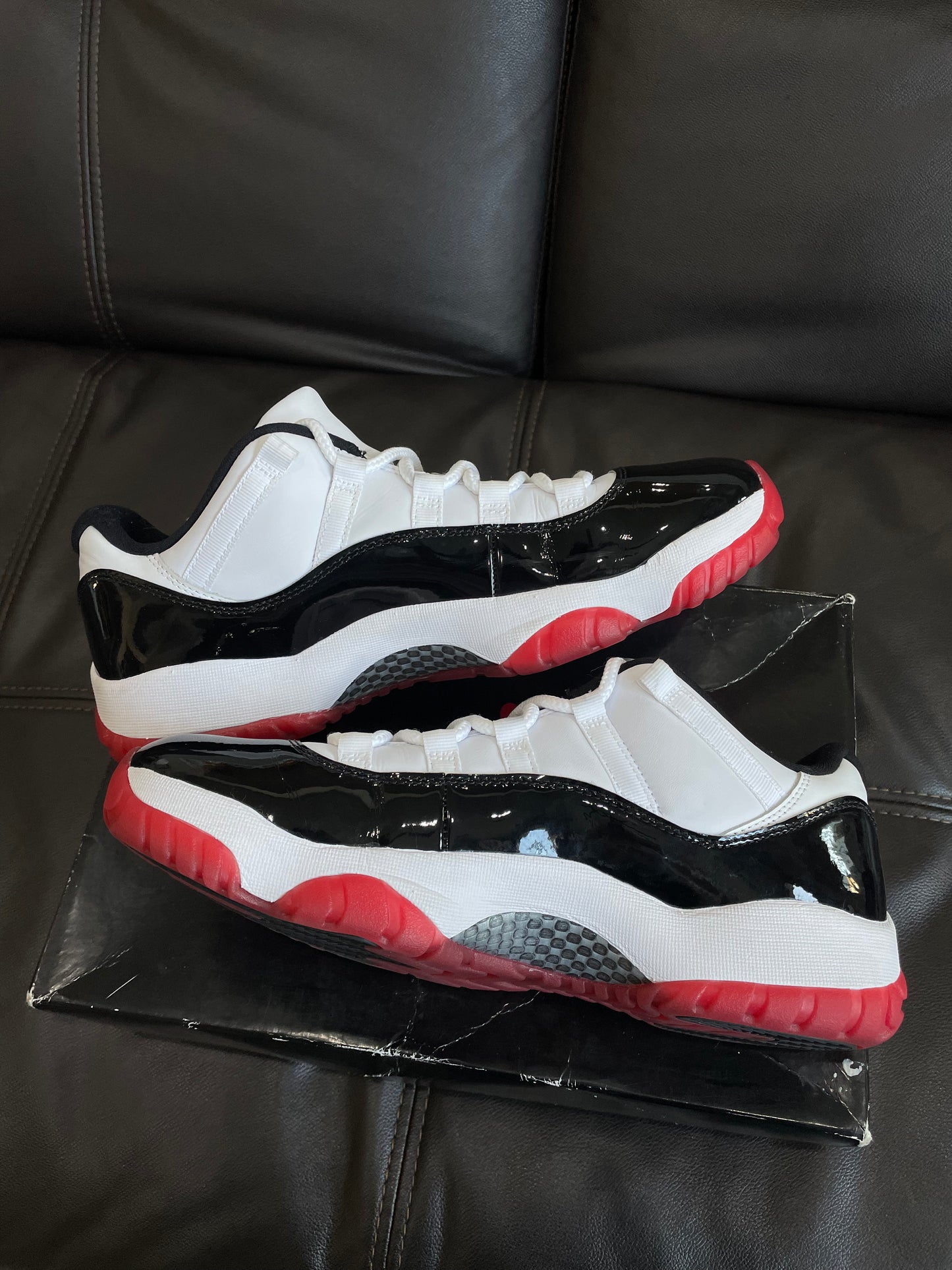 (Used Size 10.5M) Jordan 11 Low Concord Bred (2020)