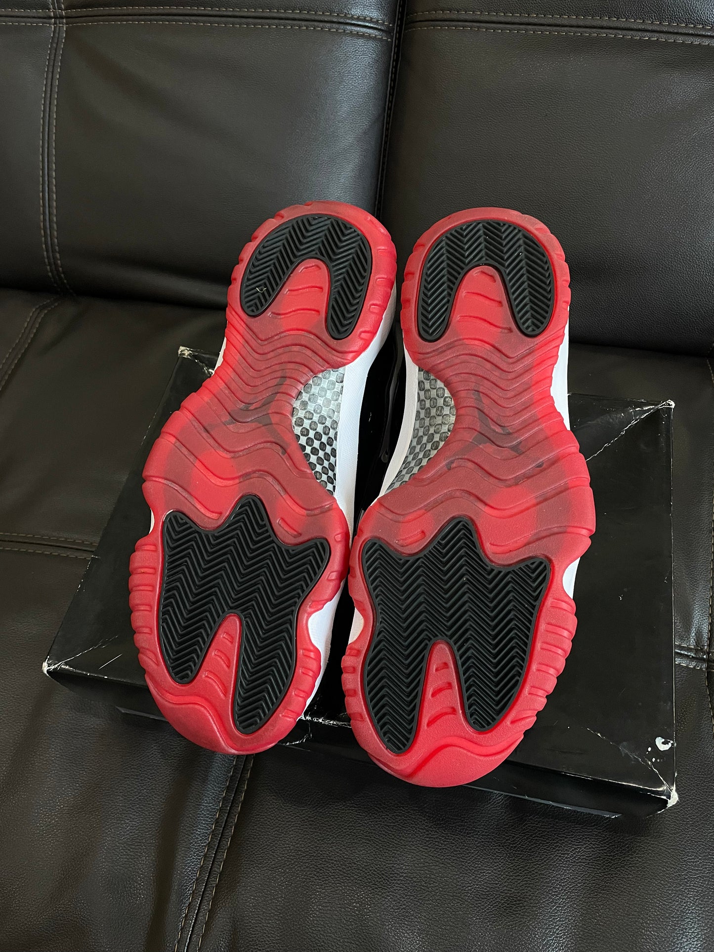 (Used Size 10.5M) Jordan 11 Low Concord Bred (2020)