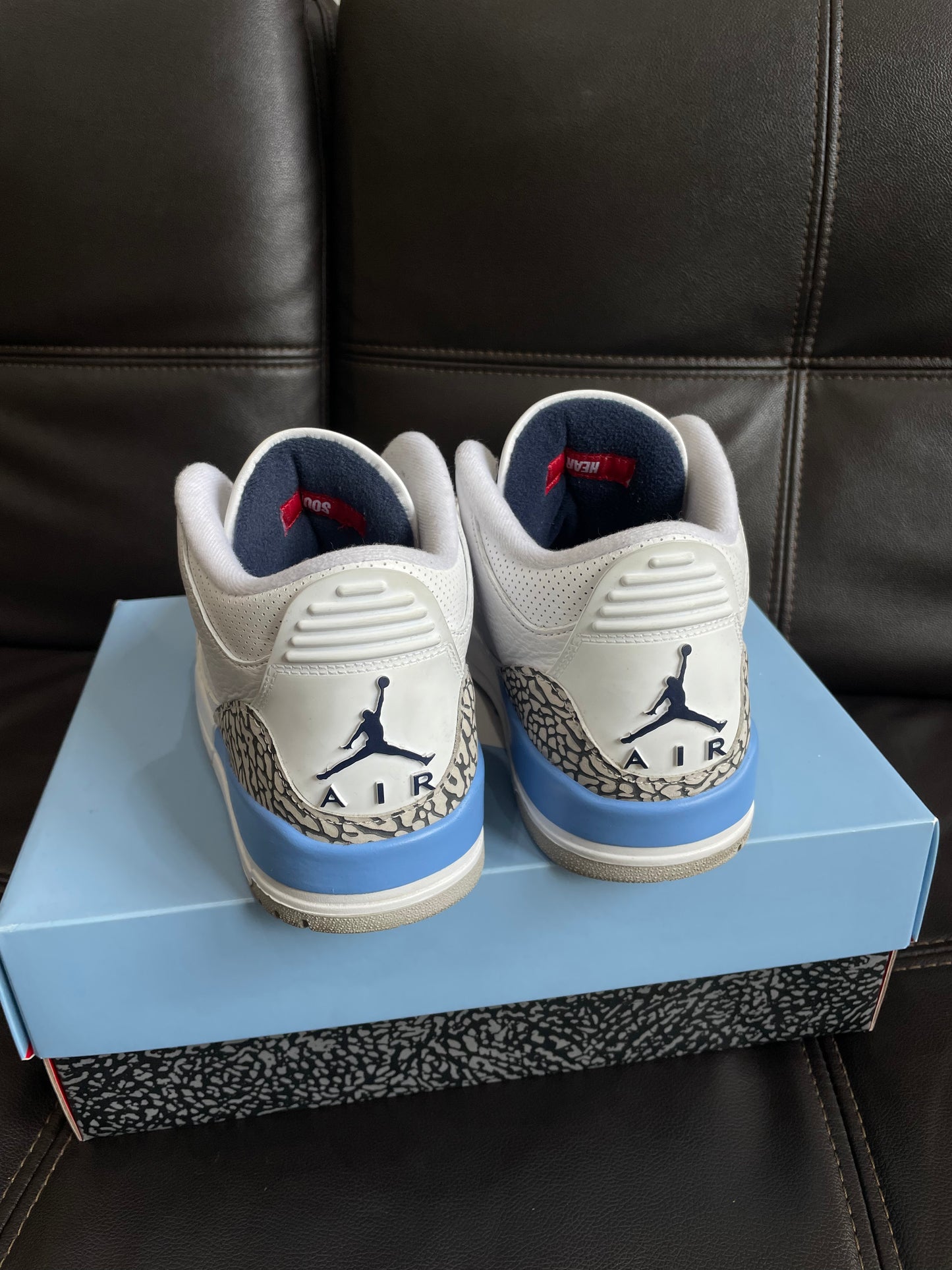 (Used Size 9.5M) Jordan 3 UNC (2020)