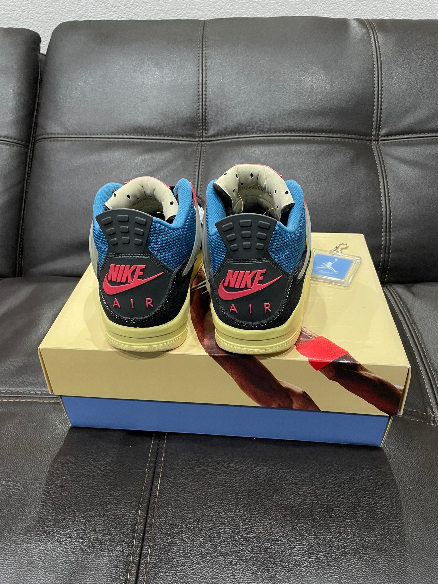 (Used Size 9M) Jordan 4 Union LA Off Noir