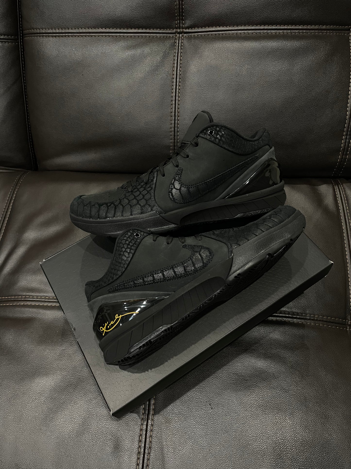 Kobe 4 Protro Gift Of Mamba