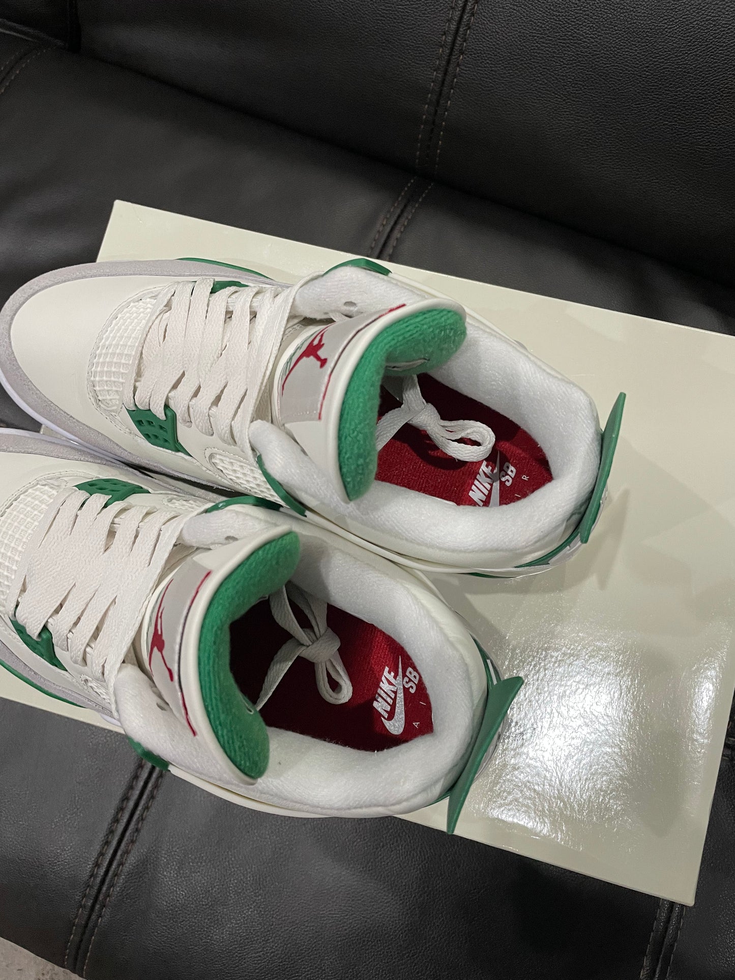 (Used Size 9.5M) Jordan 4 SB Pine Green