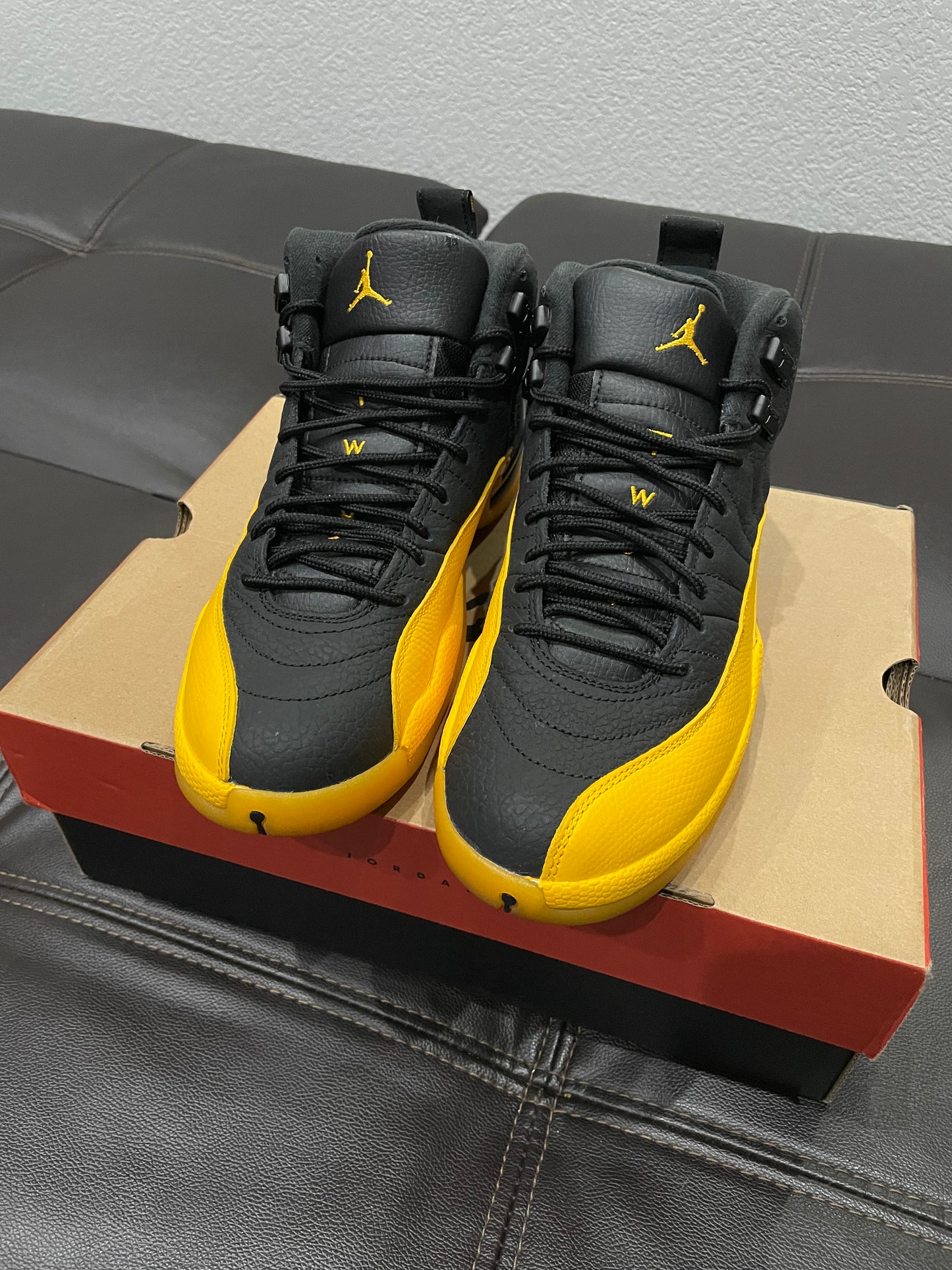 (Used Size 8.5M) Jordan 12 University Gold