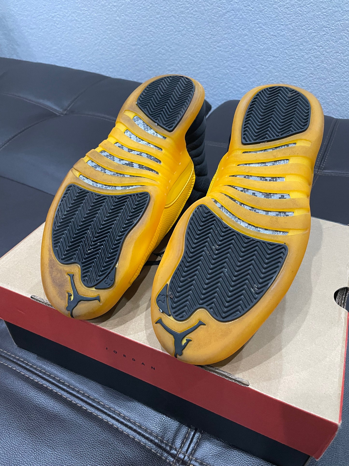 (Used Size 8.5M) Jordan 12 University Gold