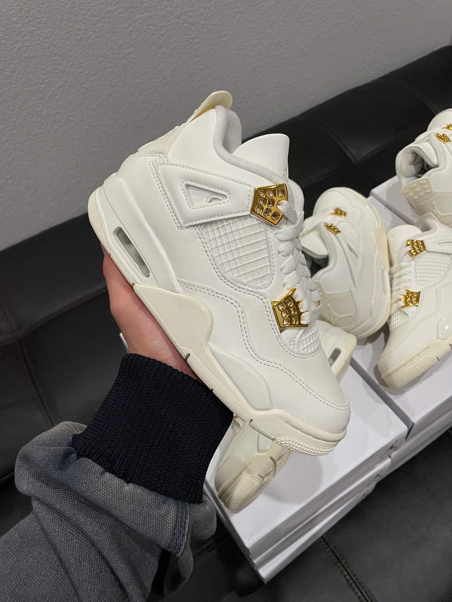 Jordan 4 ‘Metallic Gold’ (W)