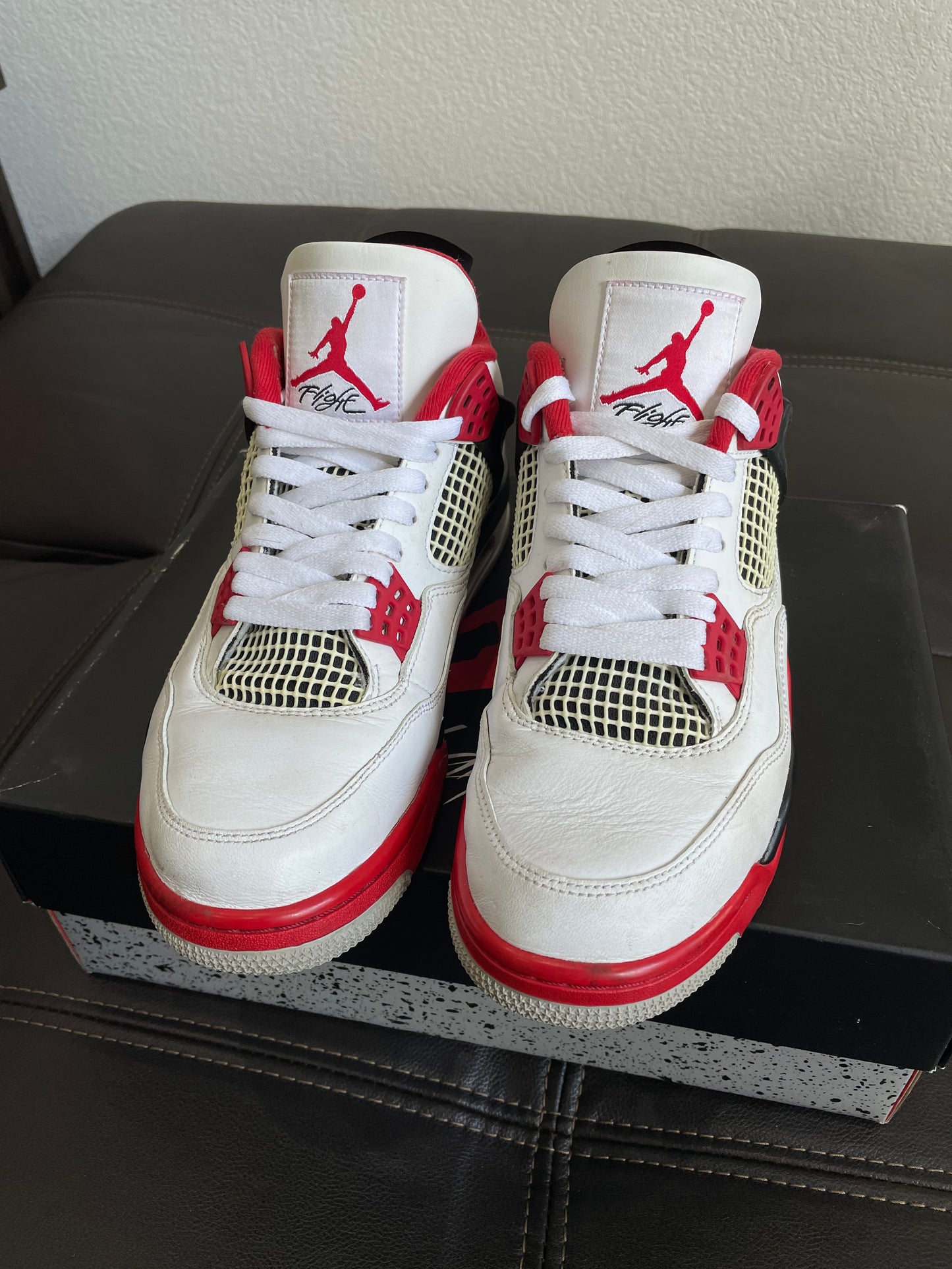 (Used Size 9M) Jordan 4 Fire Red (2020)