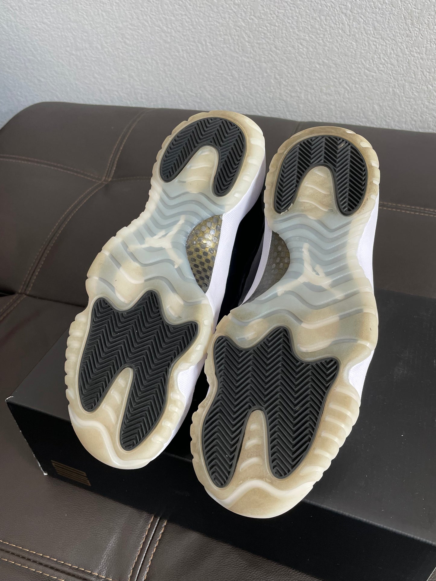 (Used Size 11M) Jordan 11 DMP Gratitude