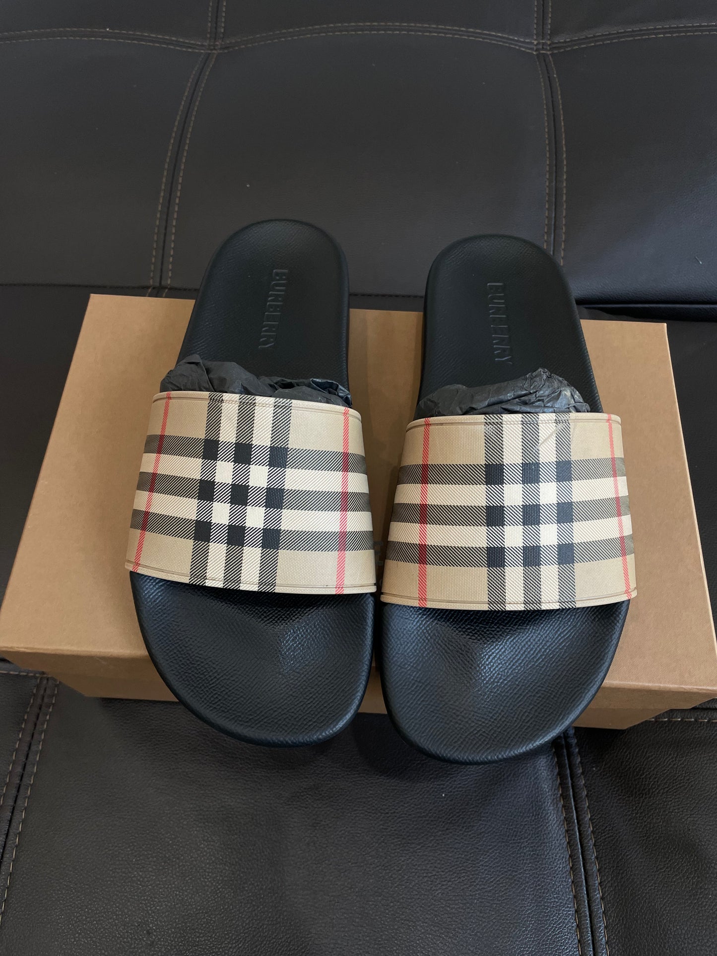 (Used Size 42) Burberry Vintage Check Slides