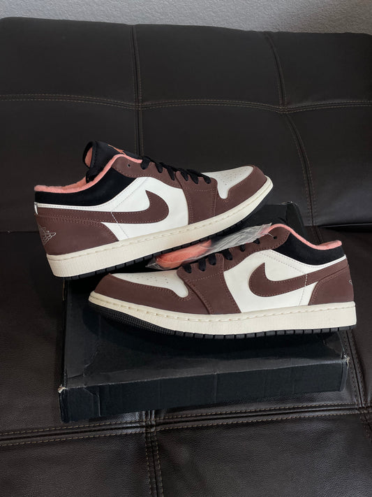 Jordan 1 Low Mocha
