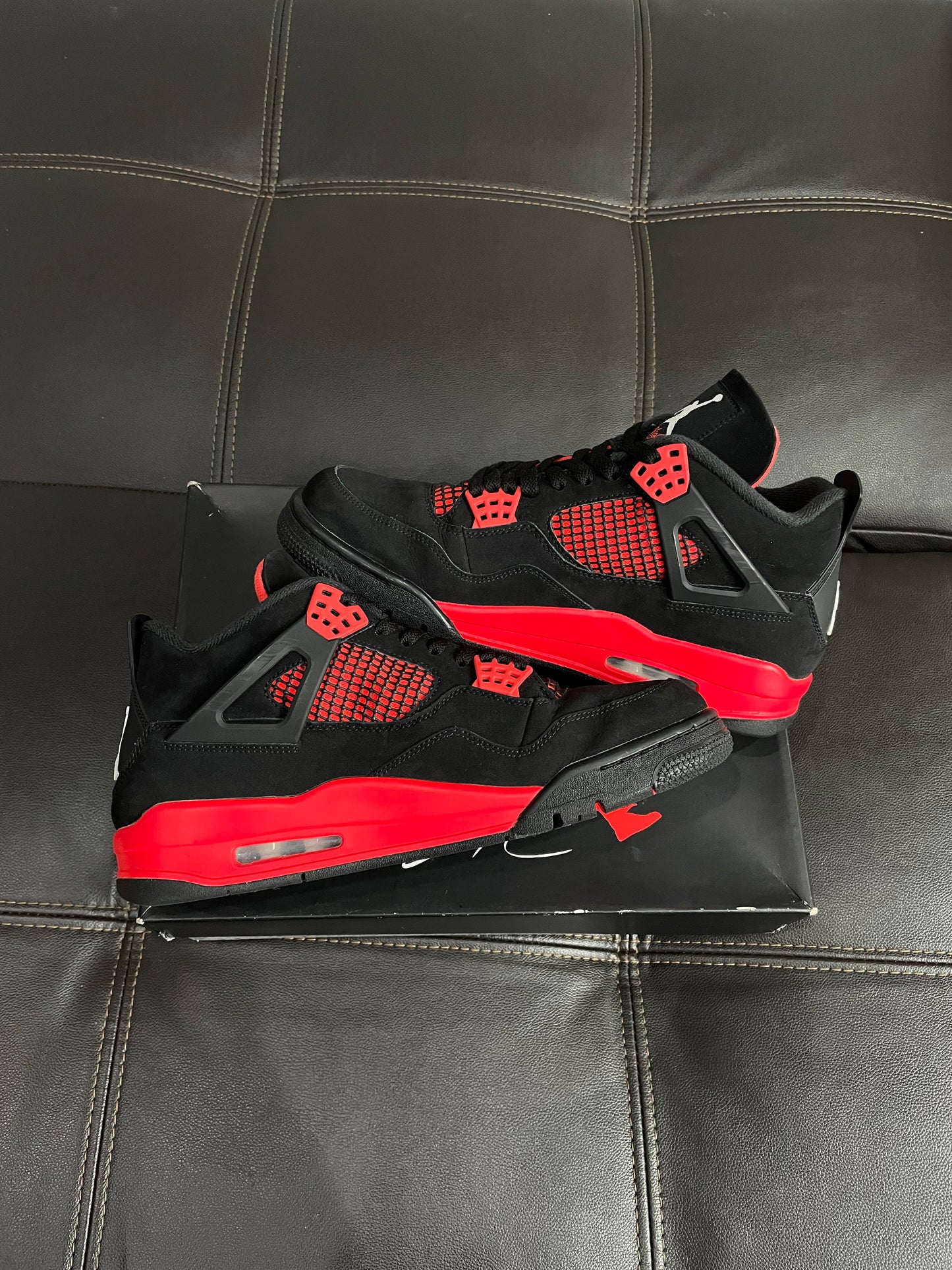 (Used Size 10.5M) Jordan 4 Red Thunder