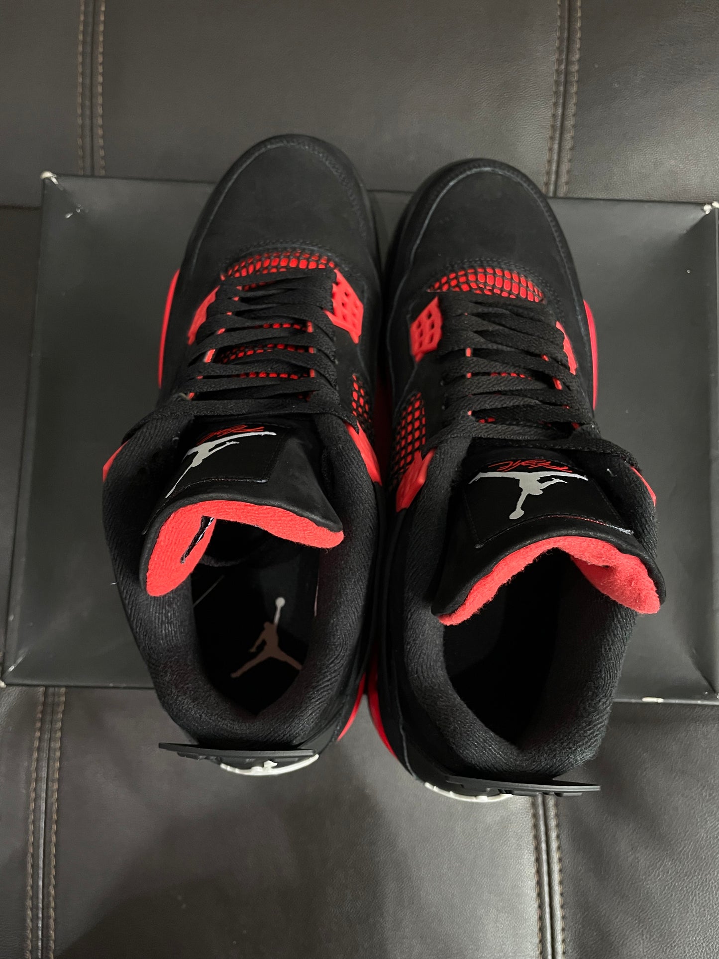 (Used Size 10.5M) Jordan 4 Red Thunder
