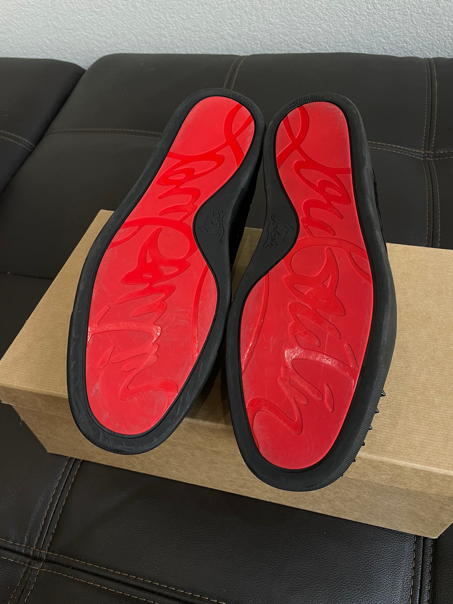 (Used Size 10M) Christian Louboutin Veau Velours Sneakers