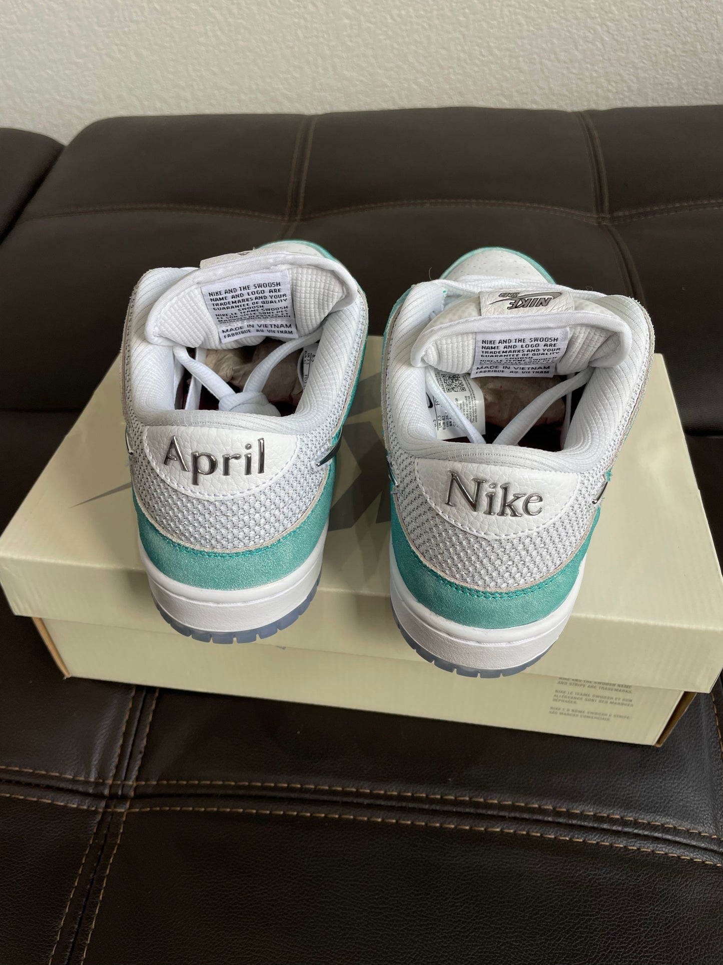 (Used Size 8.5M) Nike SB Dunk Low April Skateboards