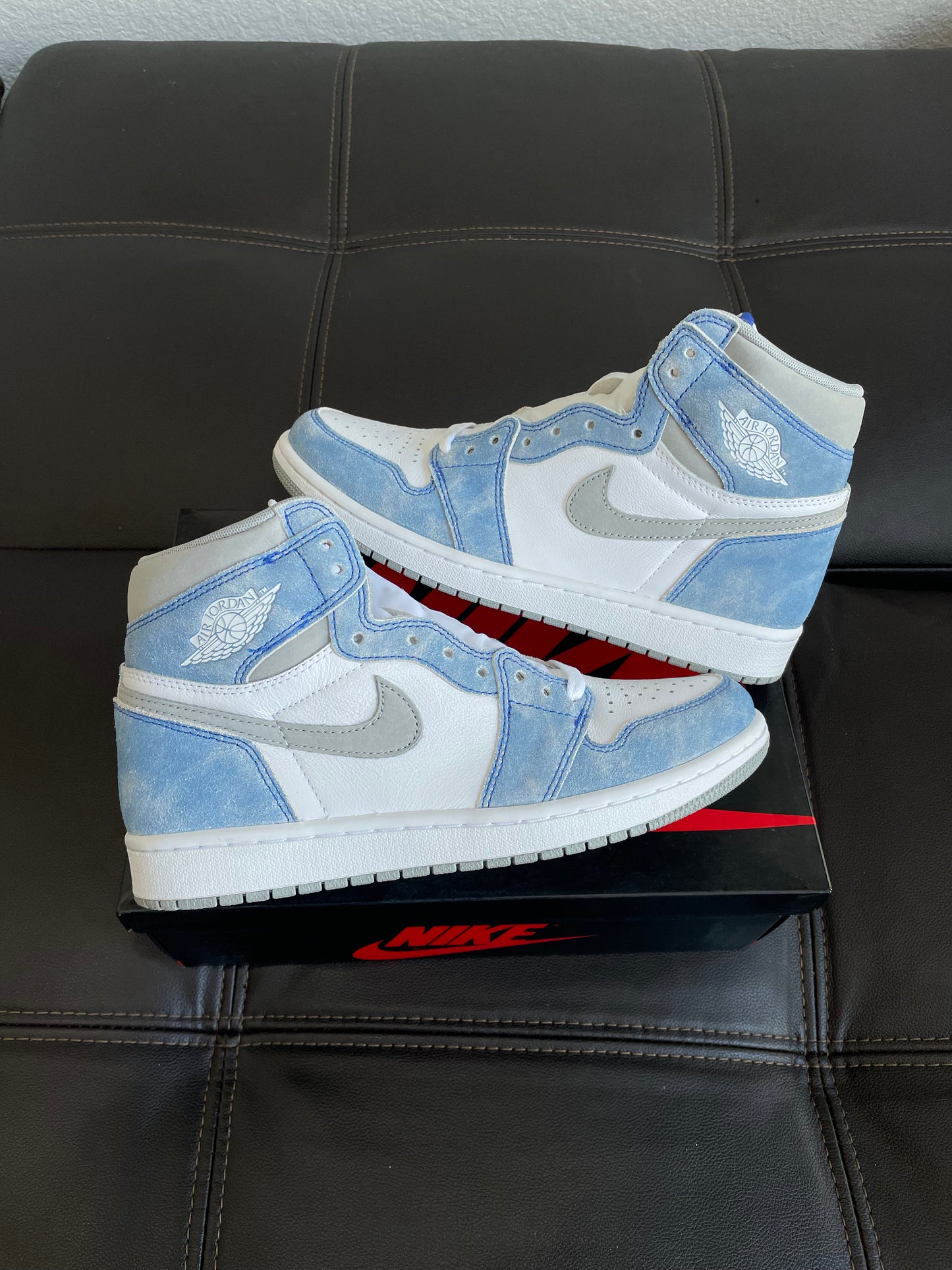 (Used Size 8.5M) Jordan 1 Hyper Royal