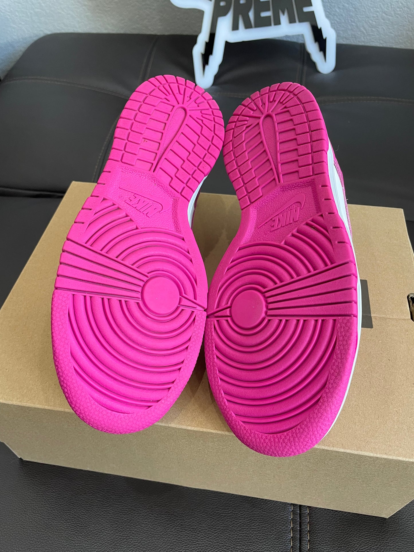 (Used Size 6Y) Nike Dunk Low Active Fuchsia