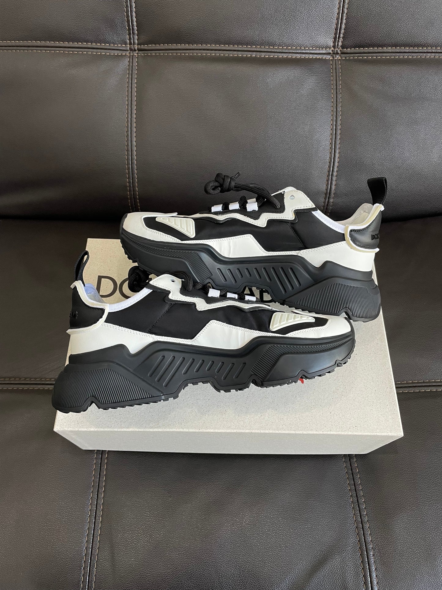 (Used Size 8M) Dolce Gabbana Daymaster Sneaker