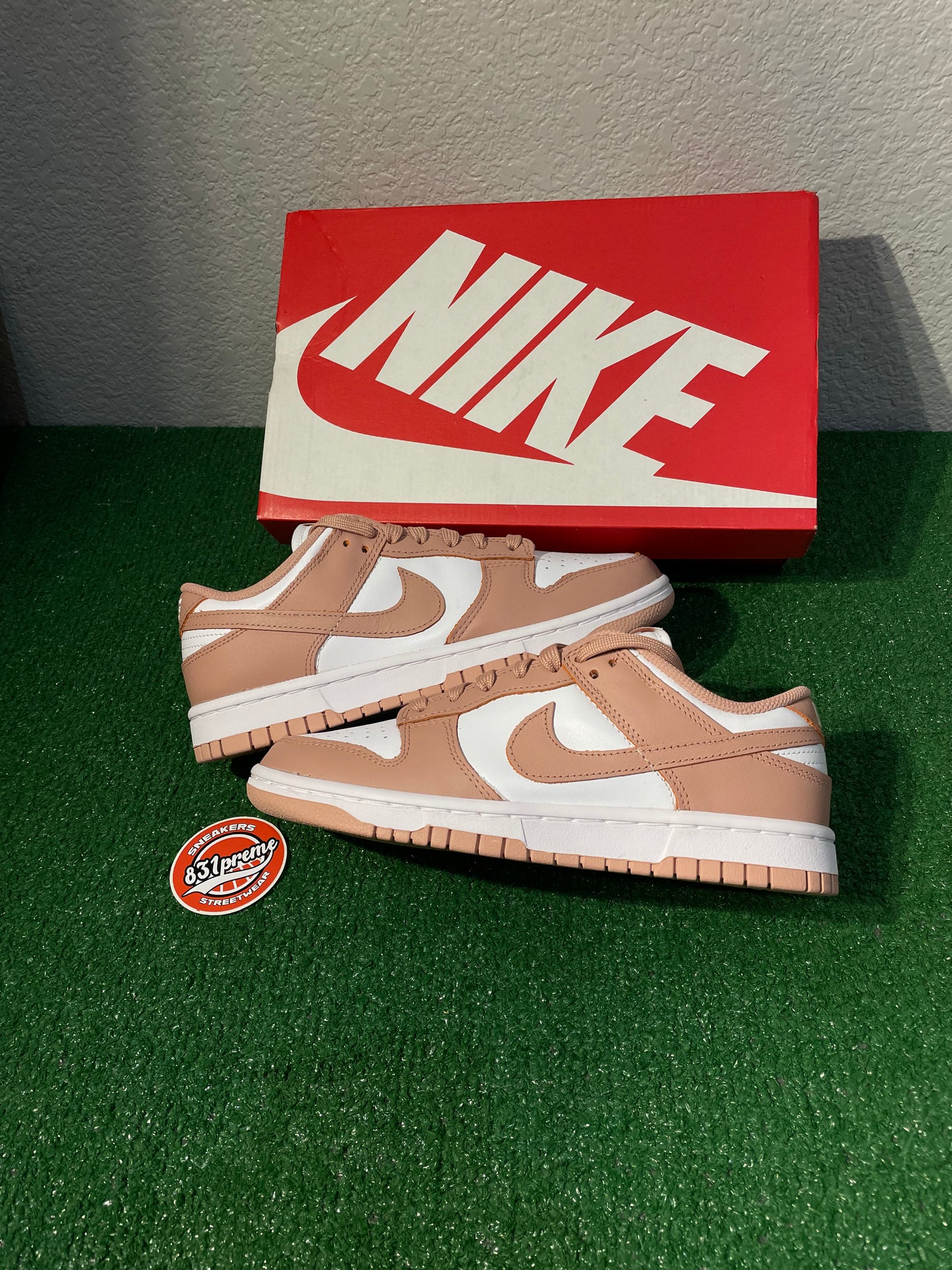 Nike Dunk Low Rose Whisper (W)