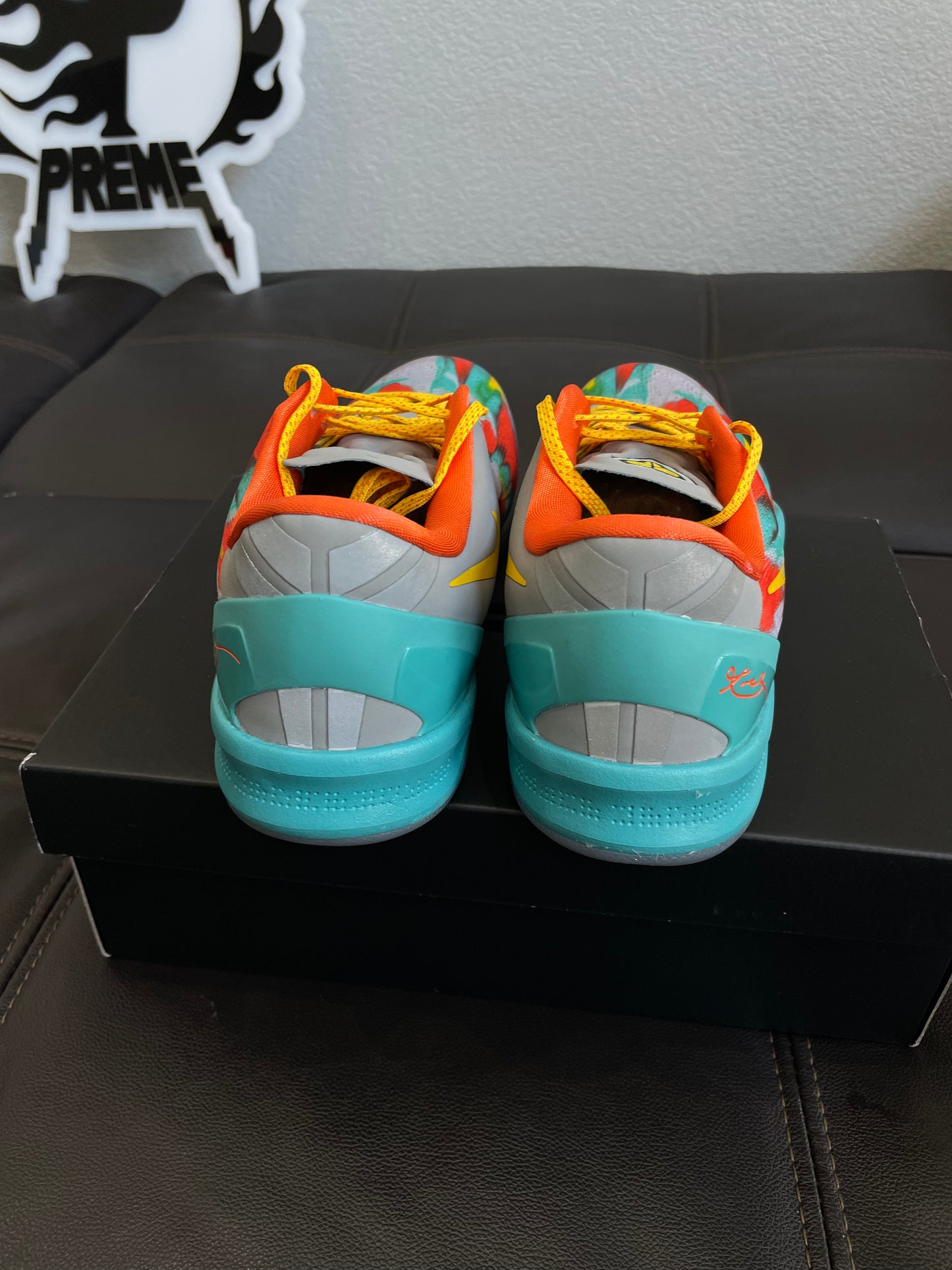 (Used Size 11M) Kobe 8 Protro Venice Beach (2024)