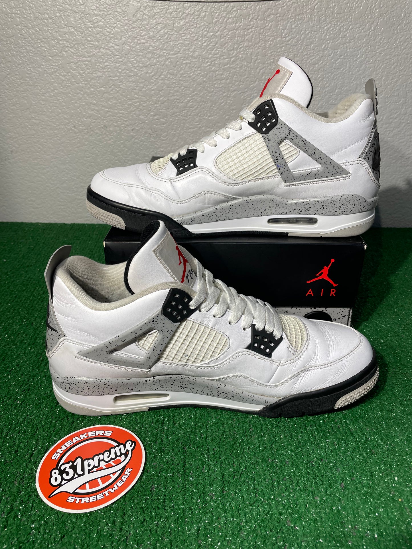 (Used Size 11M) Jordan 4 White Cement (2016)
